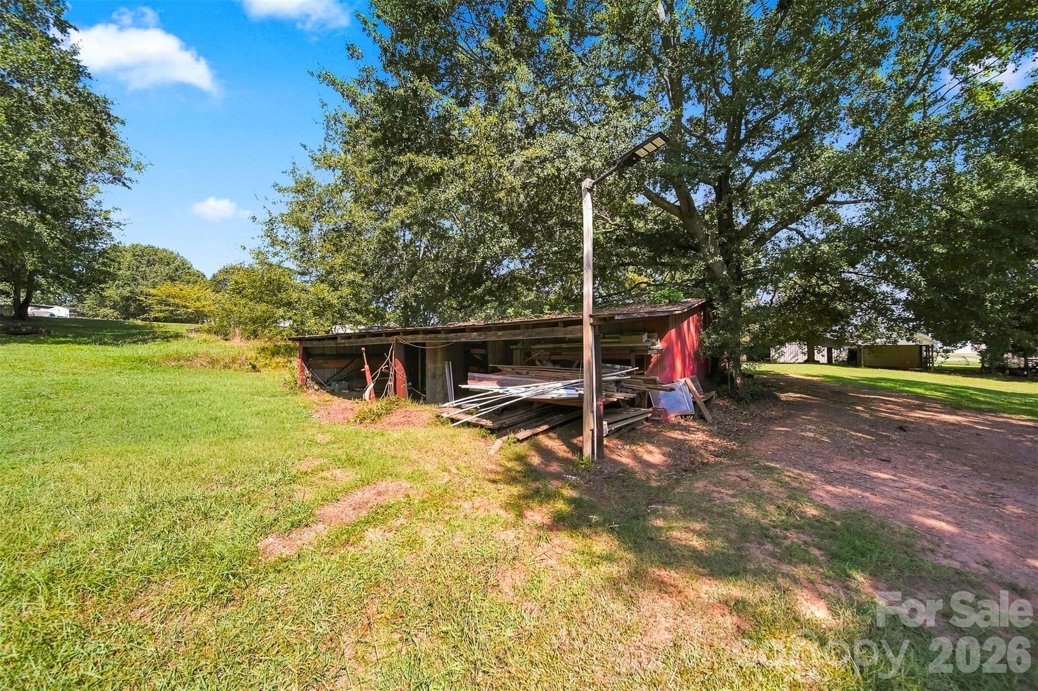 1261 Davis Road — Lincolnton