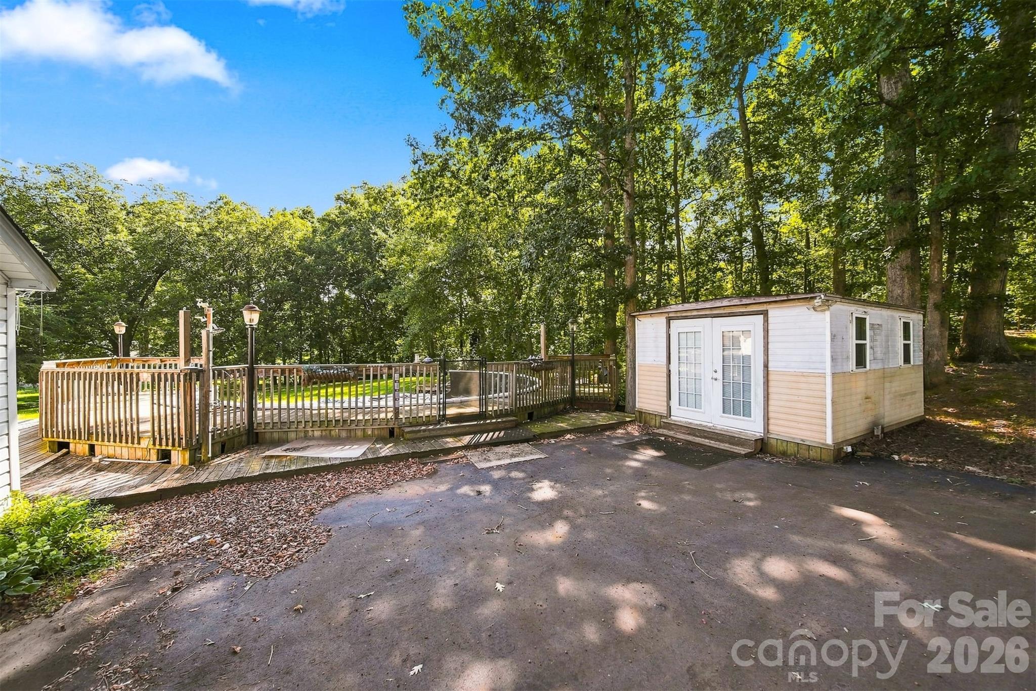 1261 Davis Road — Lincolnton