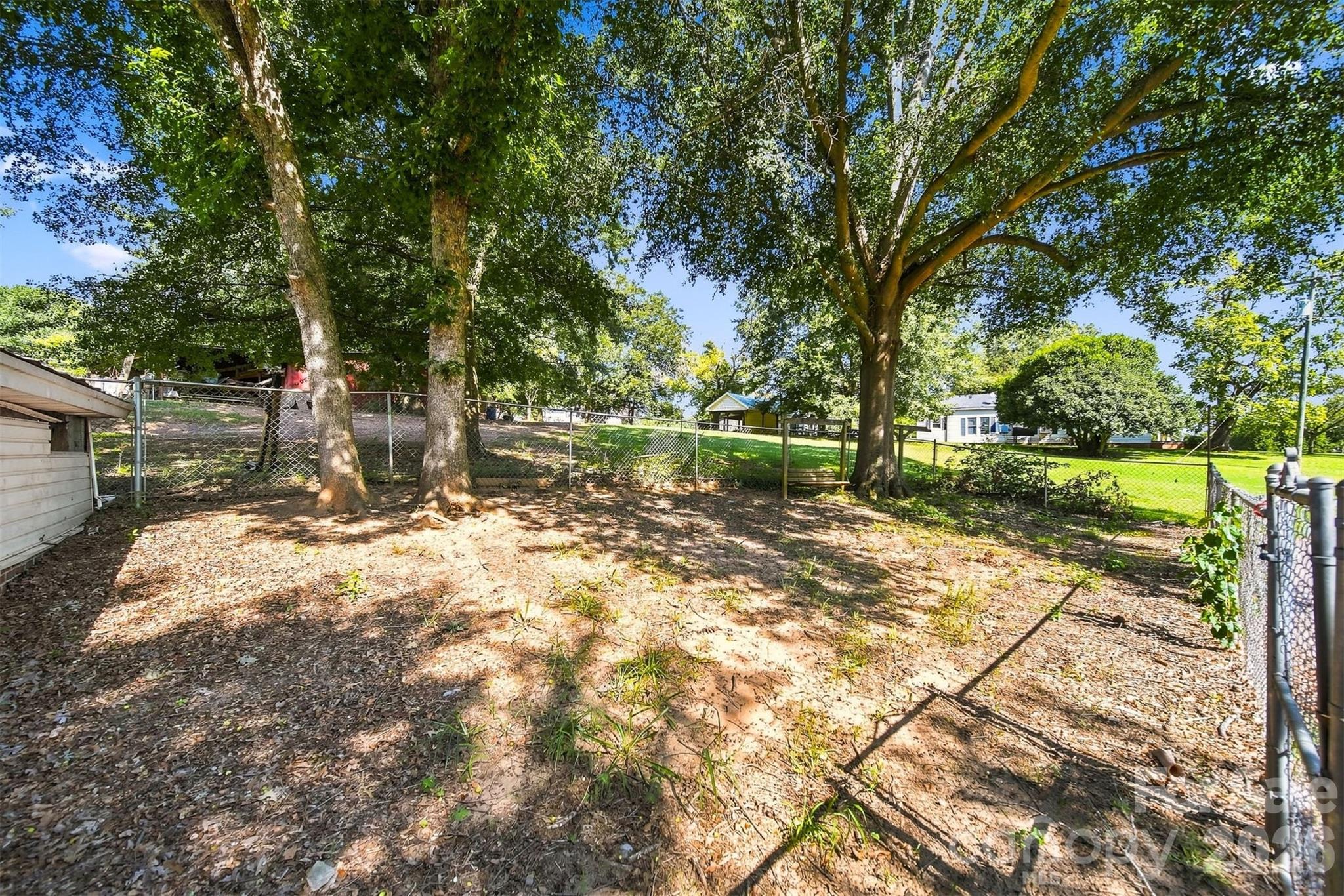 1261 Davis Road — Lincolnton