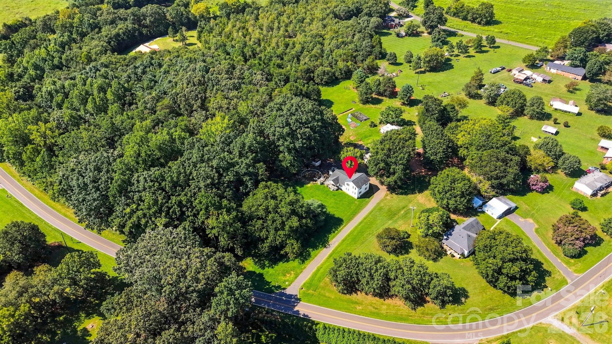 1261 Davis Road — Lincolnton
