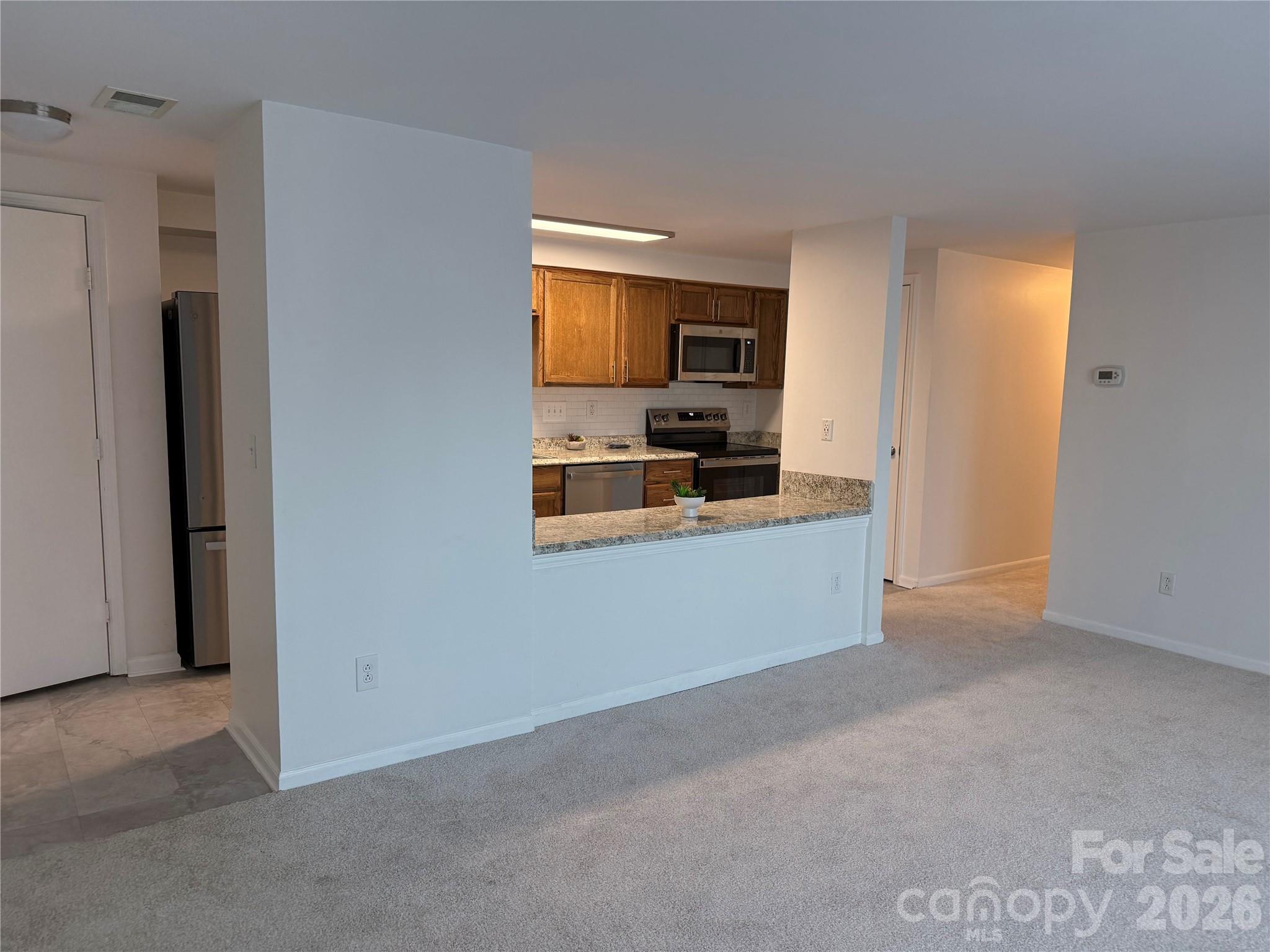 1645 Arlyn Circle #M — Charlotte