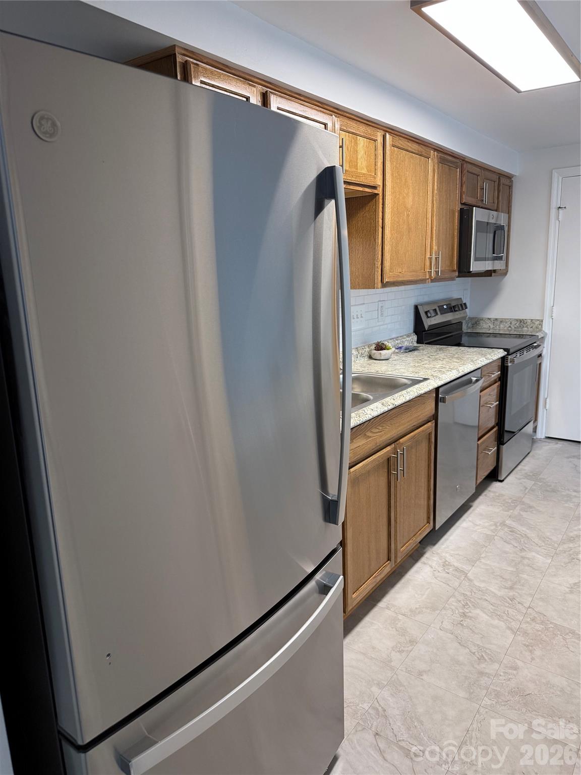 1645 Arlyn Circle #M — Charlotte