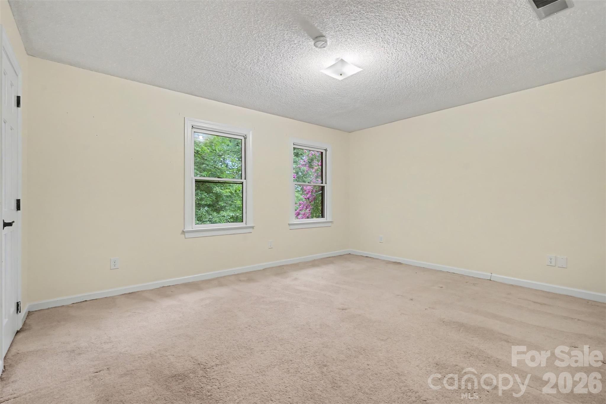 17016 Knoxwood Drive — Huntersville