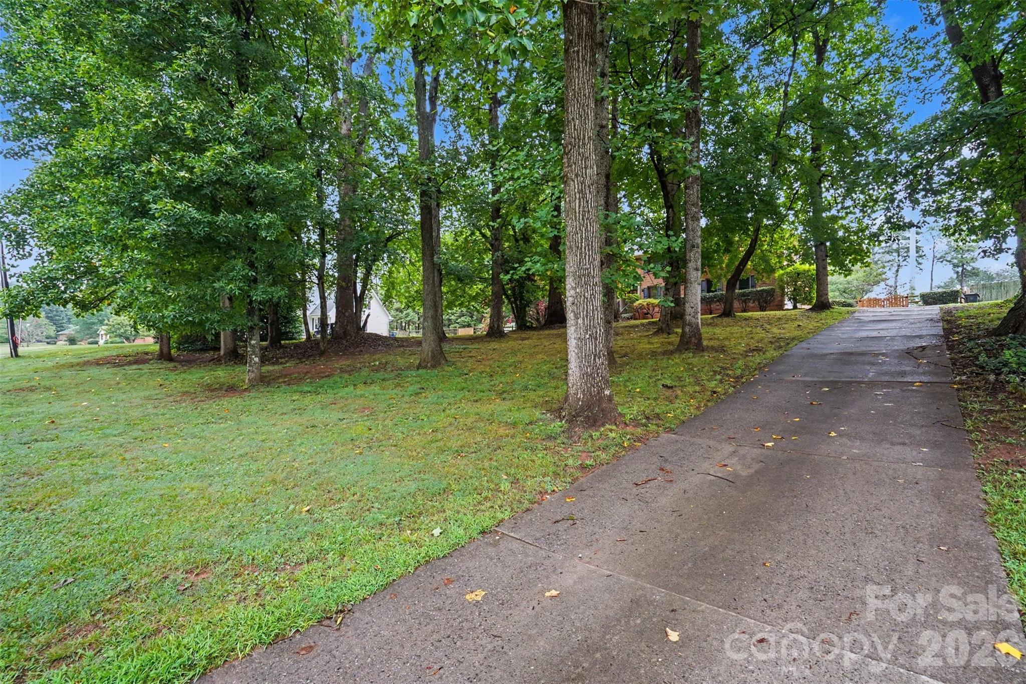 17016 Knoxwood Drive — Huntersville