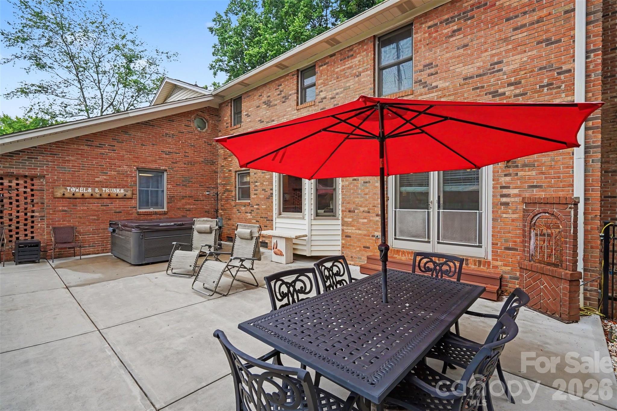 17016 Knoxwood Drive — Huntersville