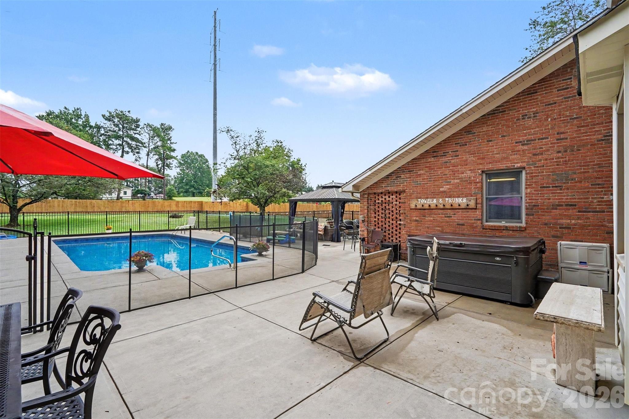 17016 Knoxwood Drive — Huntersville