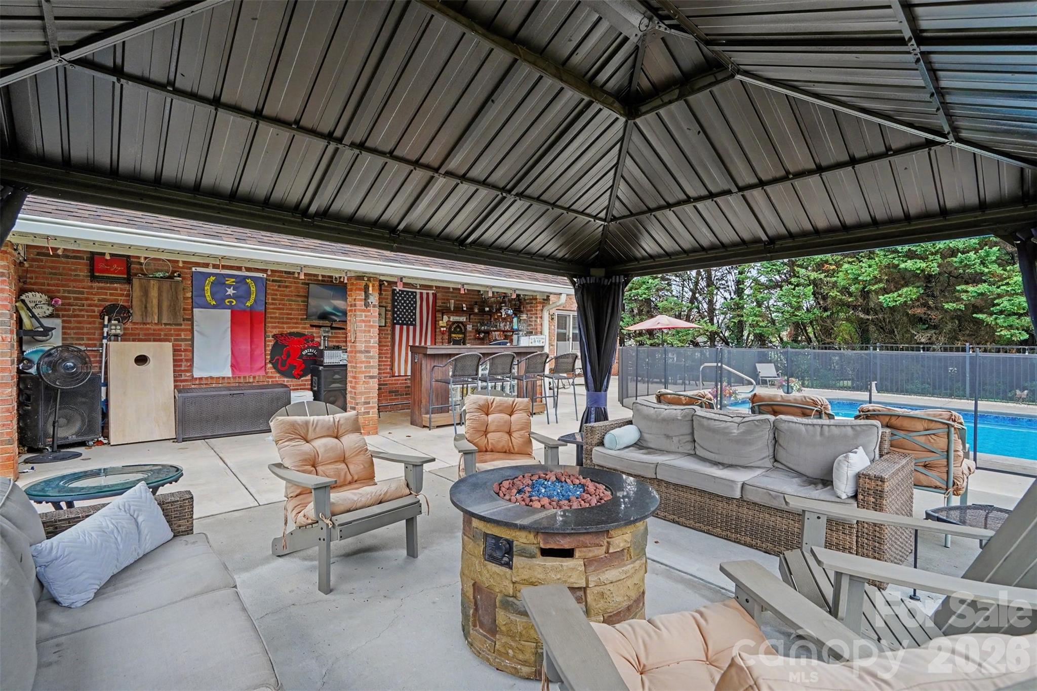 17016 Knoxwood Drive — Huntersville