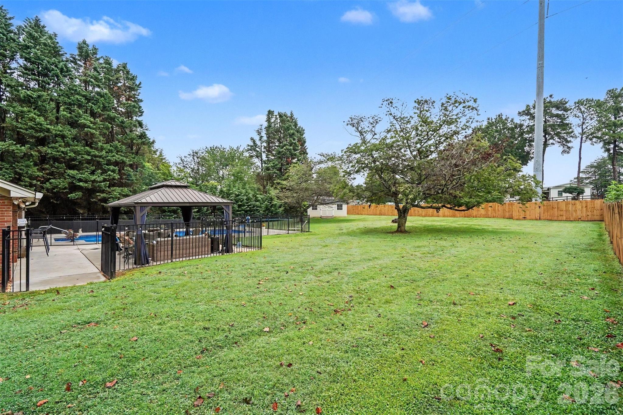 17016 Knoxwood Drive — Huntersville