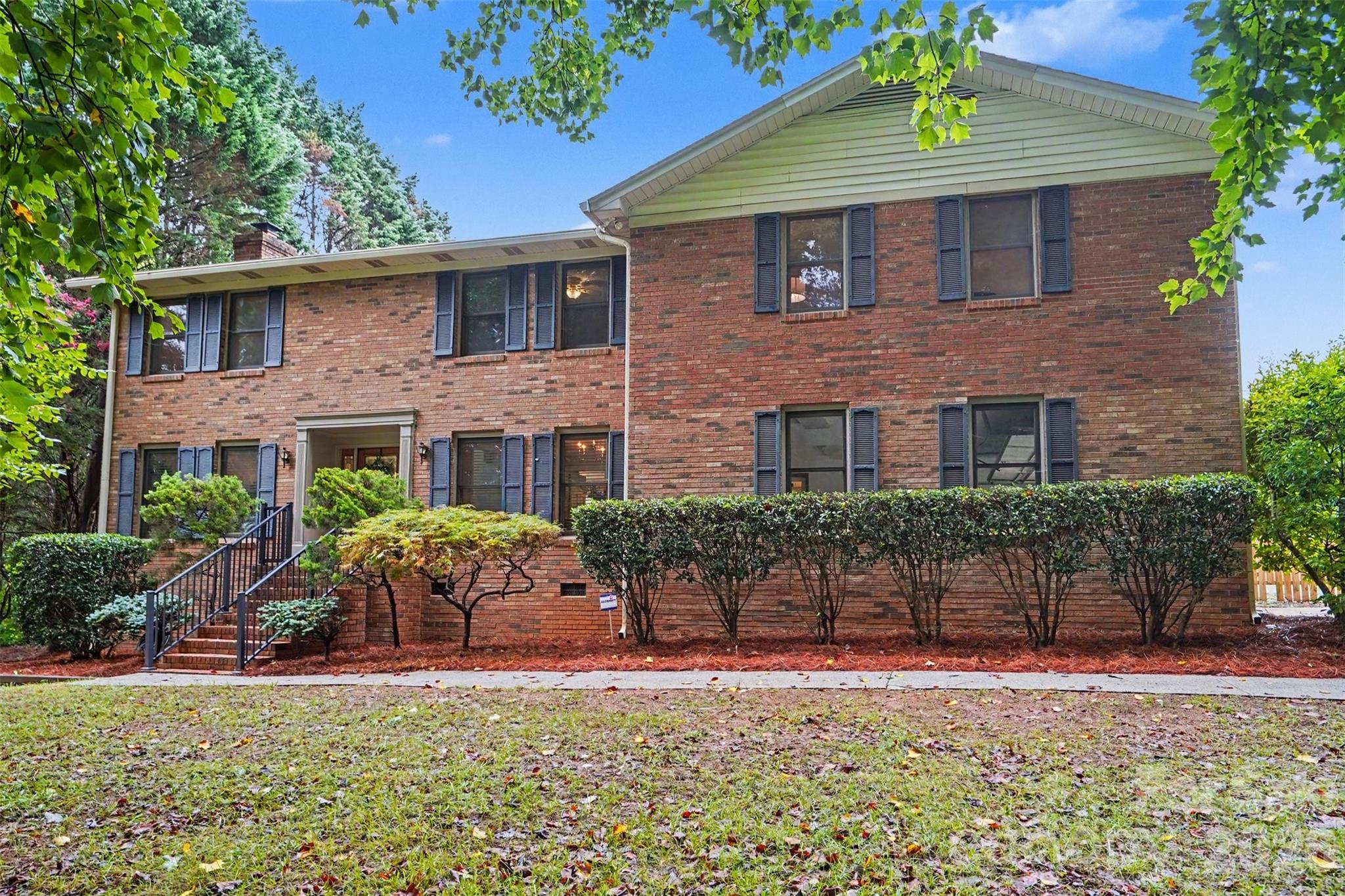 17016 Knoxwood Drive — Huntersville