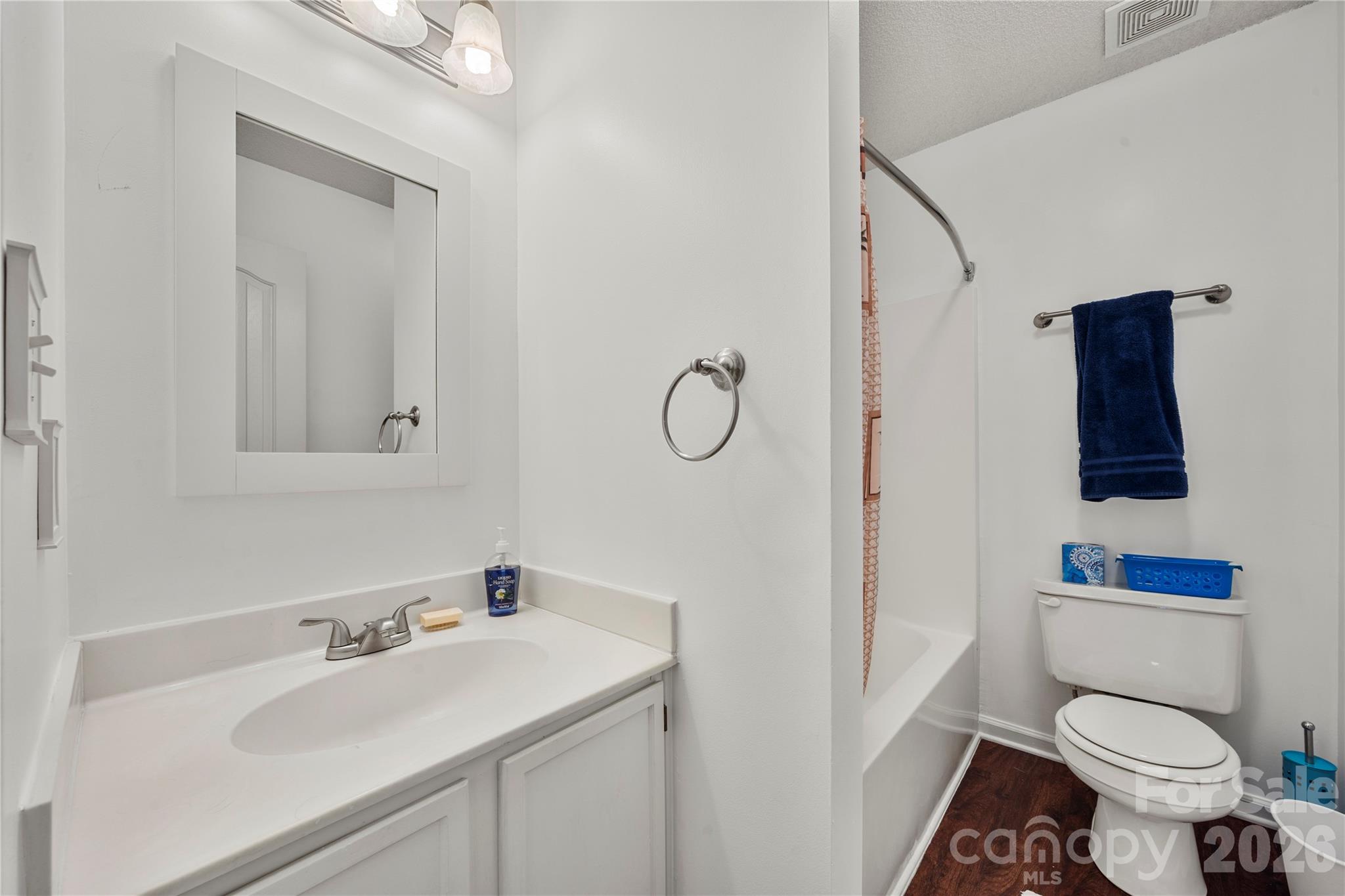 1623 Elk Creek Court — Charlotte