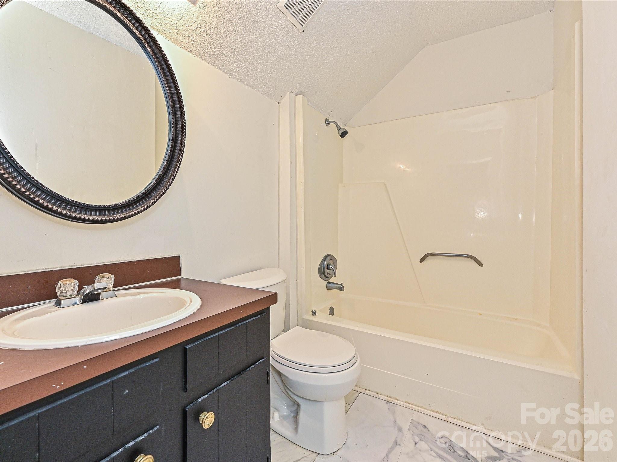 8401 Barncliff Road — Charlotte