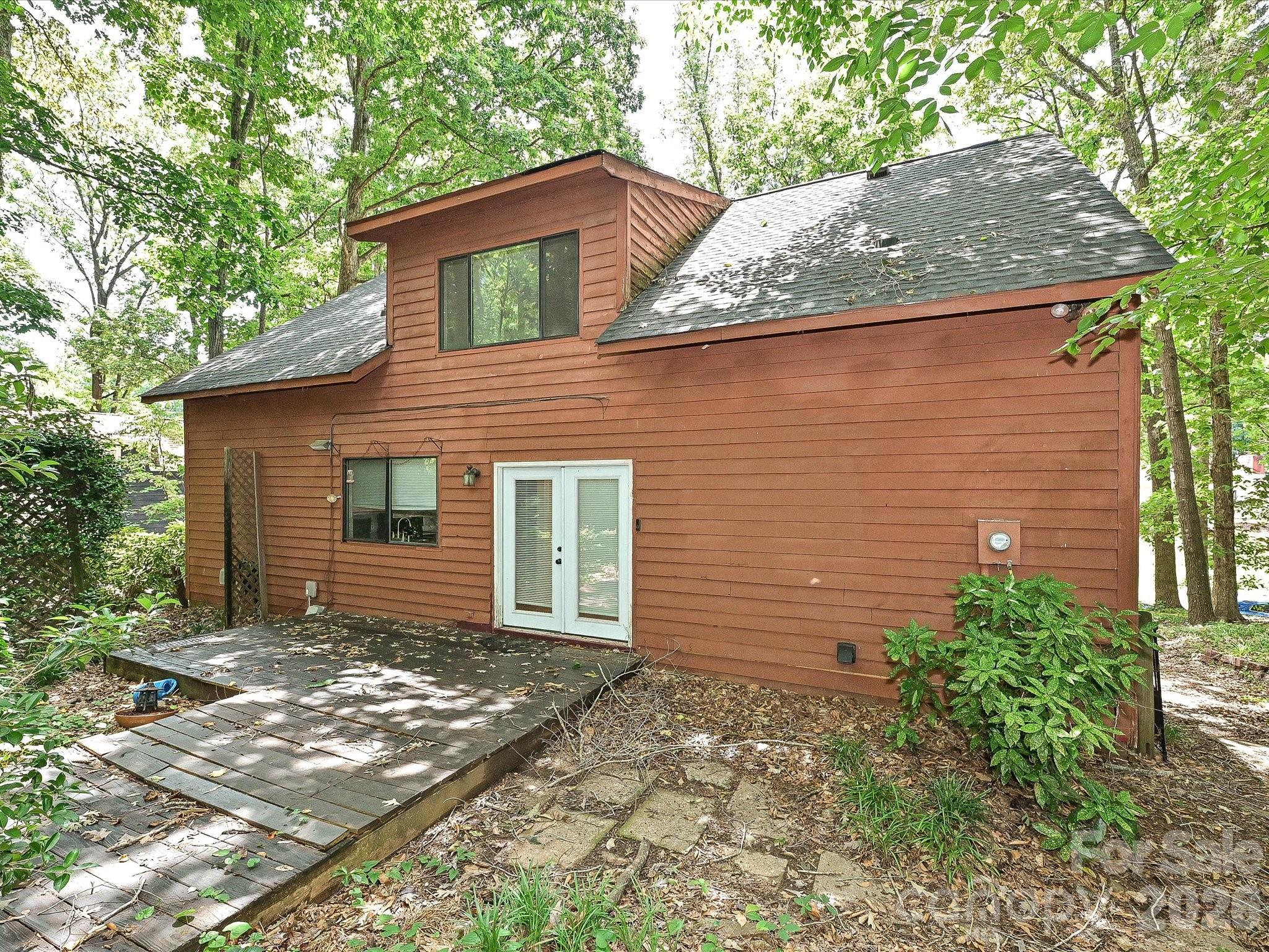 8401 Barncliff Road — Charlotte