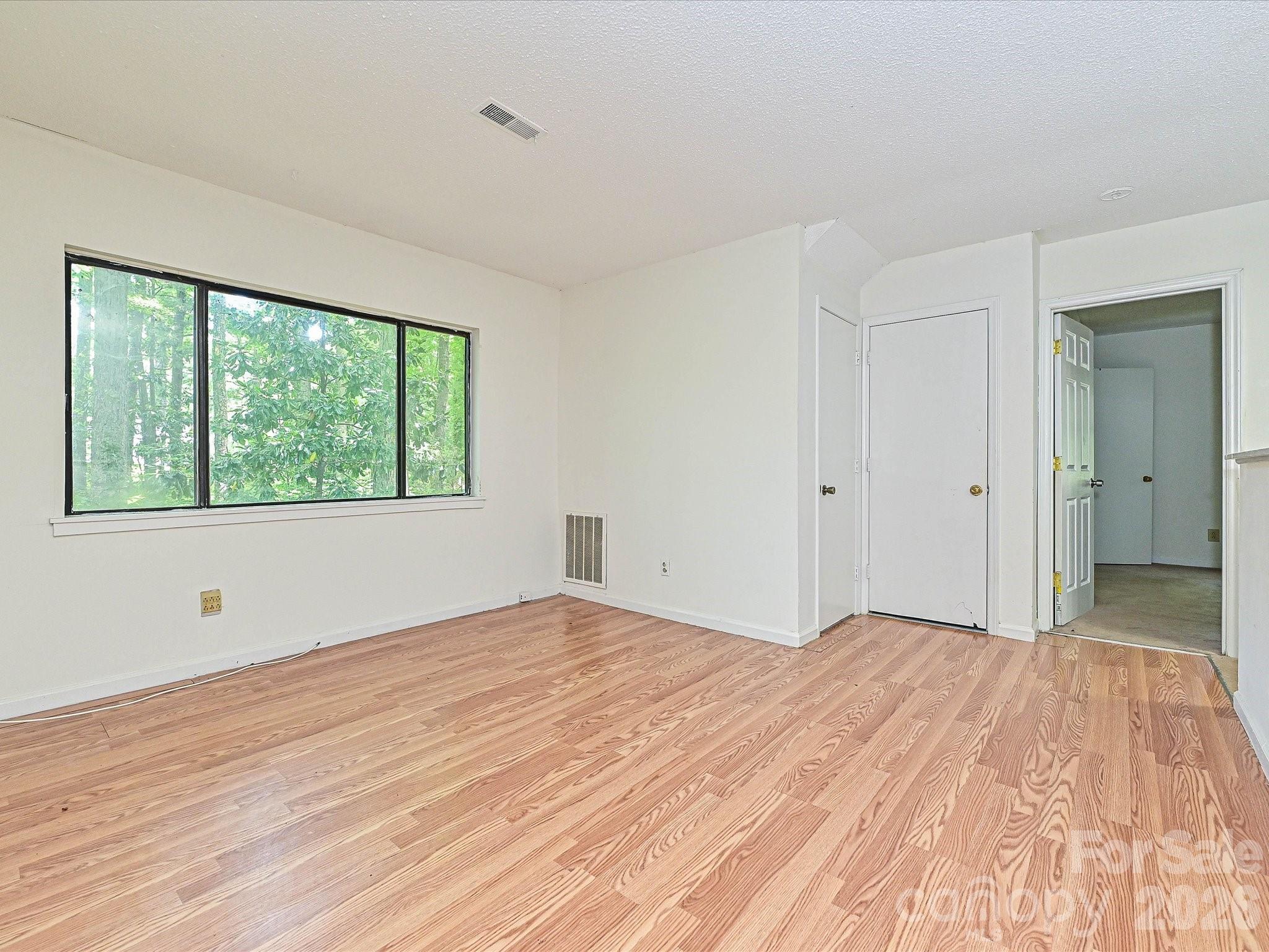8401 Barncliff Road — Charlotte