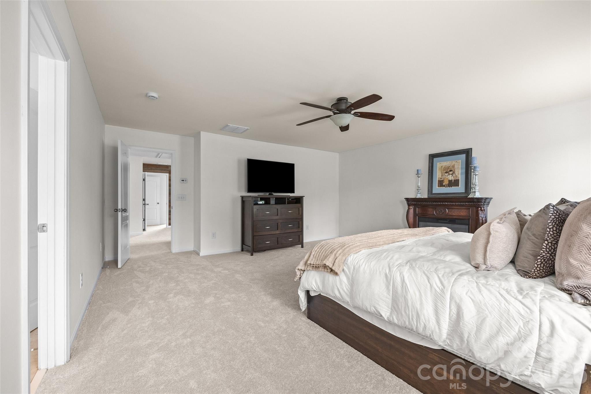 13403 Highflyer Woods Lane — Charlotte