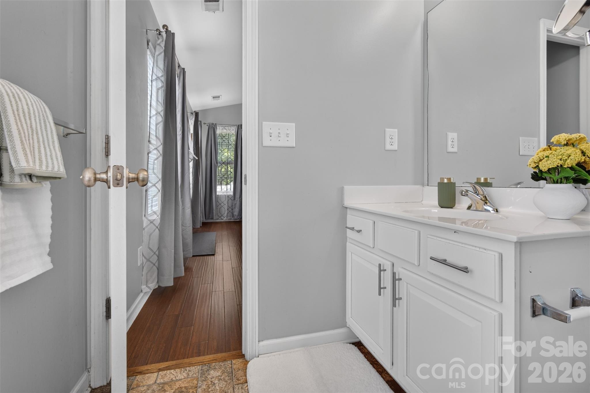 13904 Singleleaf Lane — Charlotte