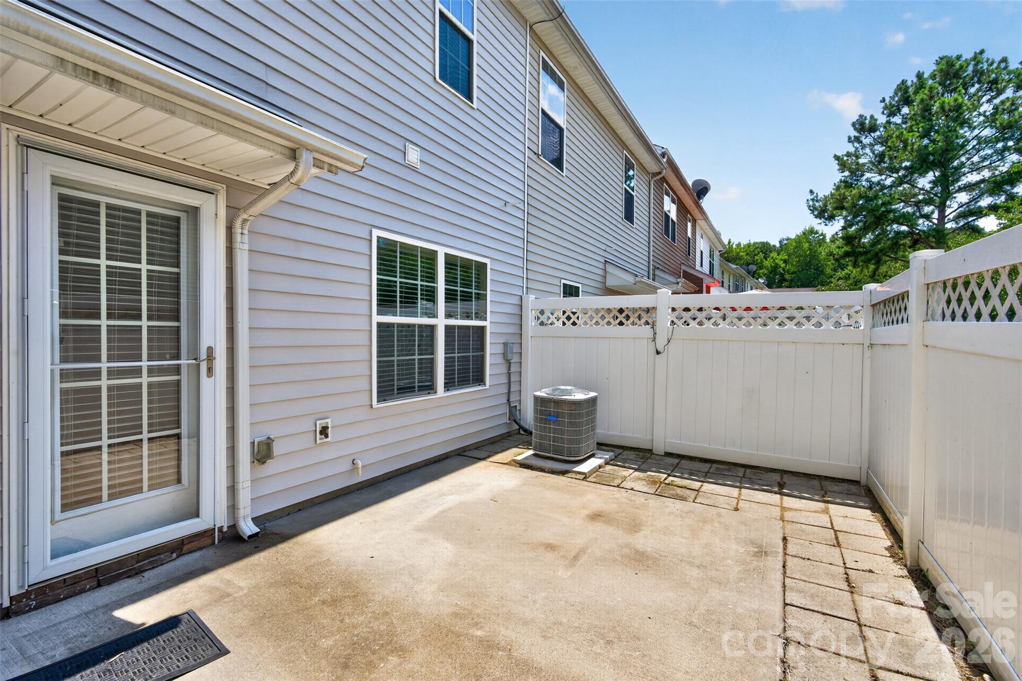 13904 Singleleaf Lane — Charlotte