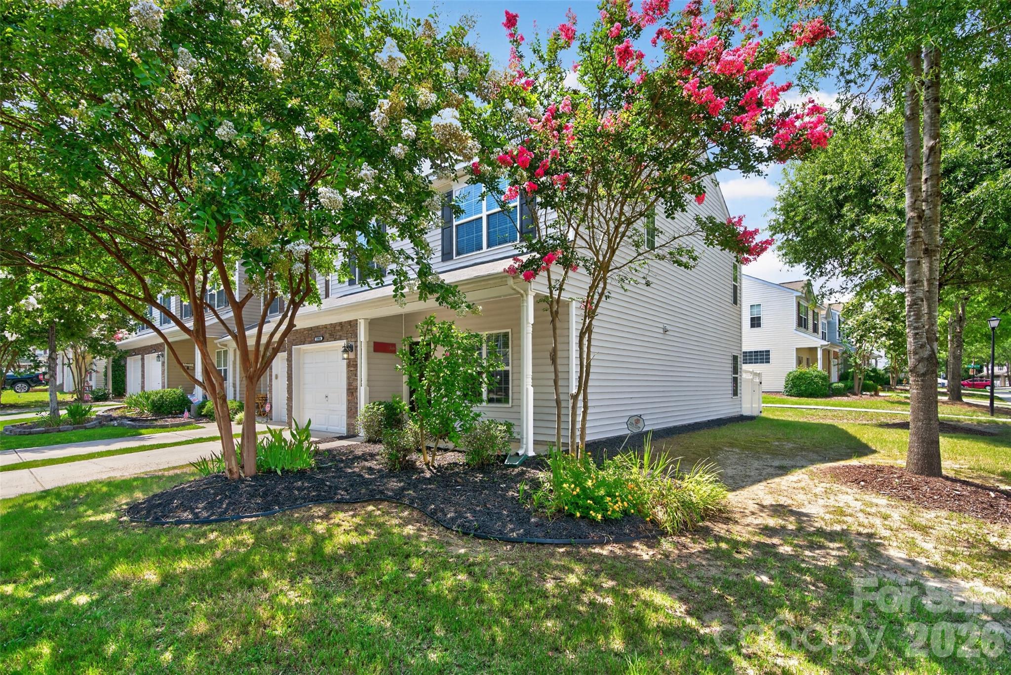 13904 Singleleaf Lane — Charlotte