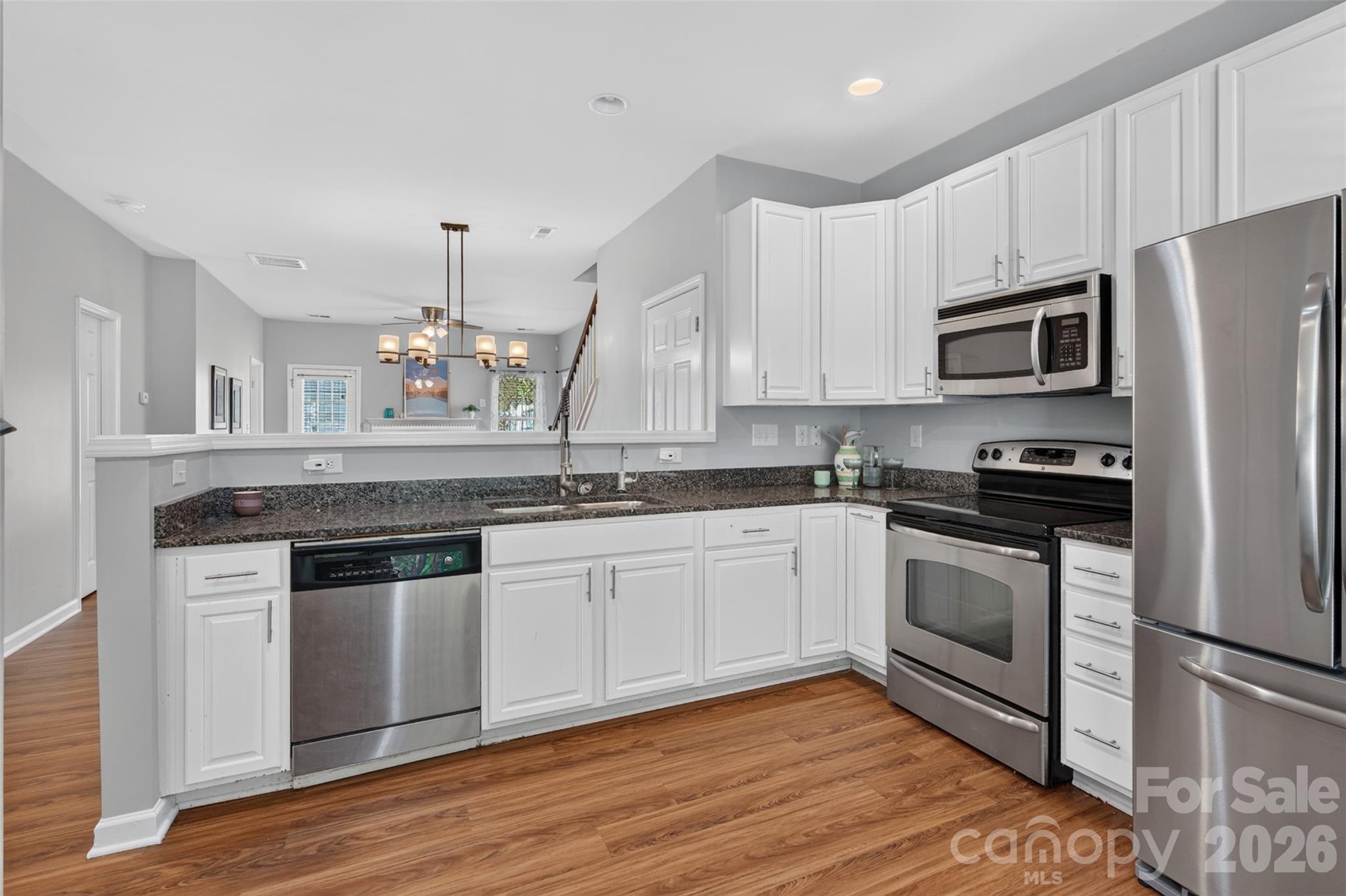 13904 Singleleaf Lane — Charlotte