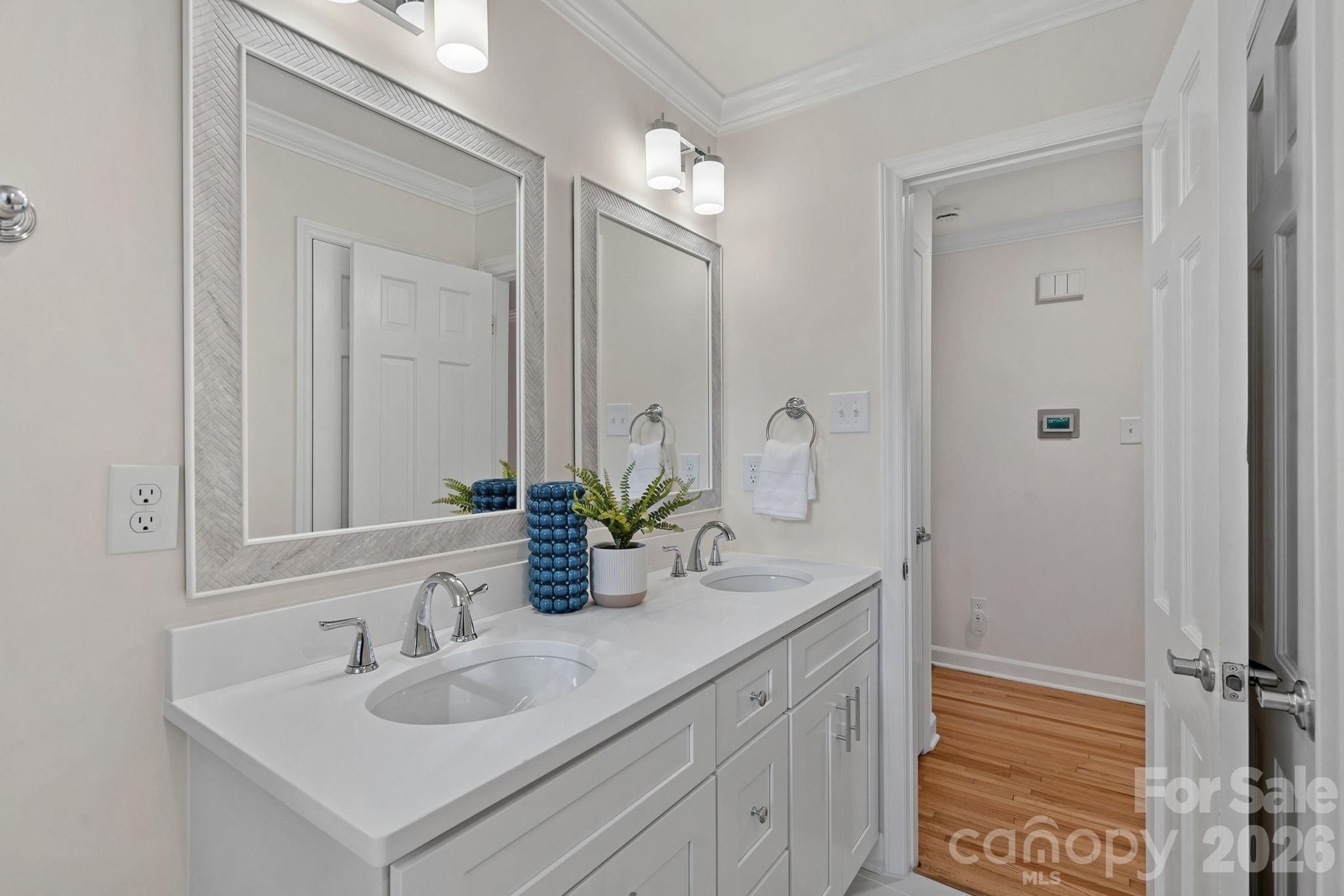 1100 Braeburn Road — Charlotte