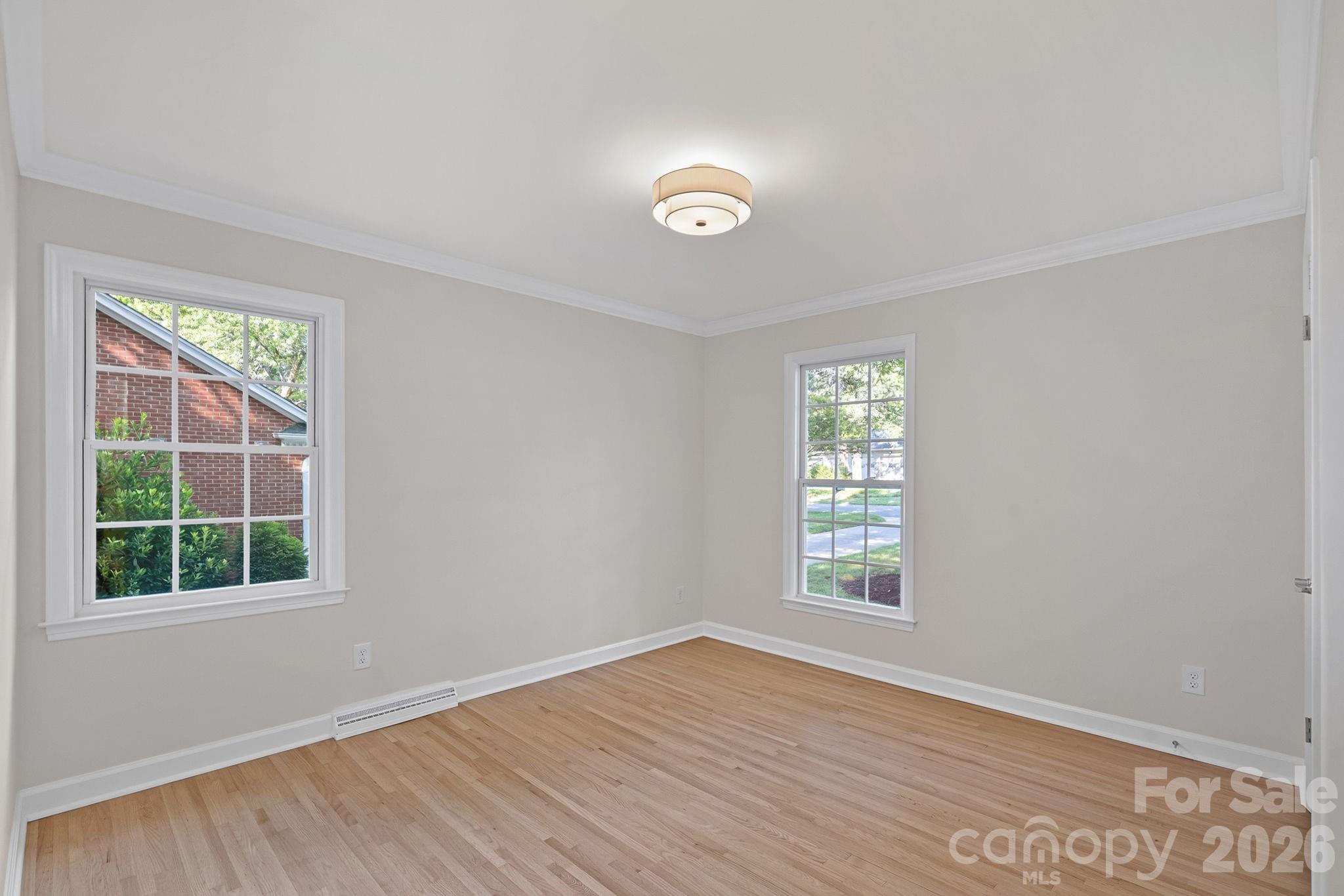 1100 Braeburn Road — Charlotte