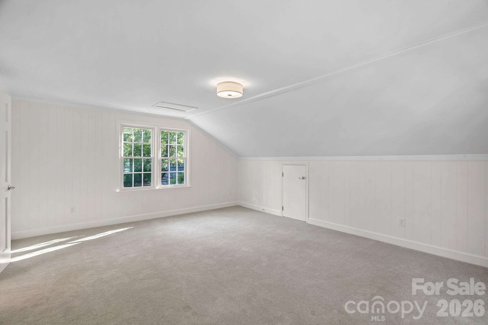 1100 Braeburn Road — Charlotte