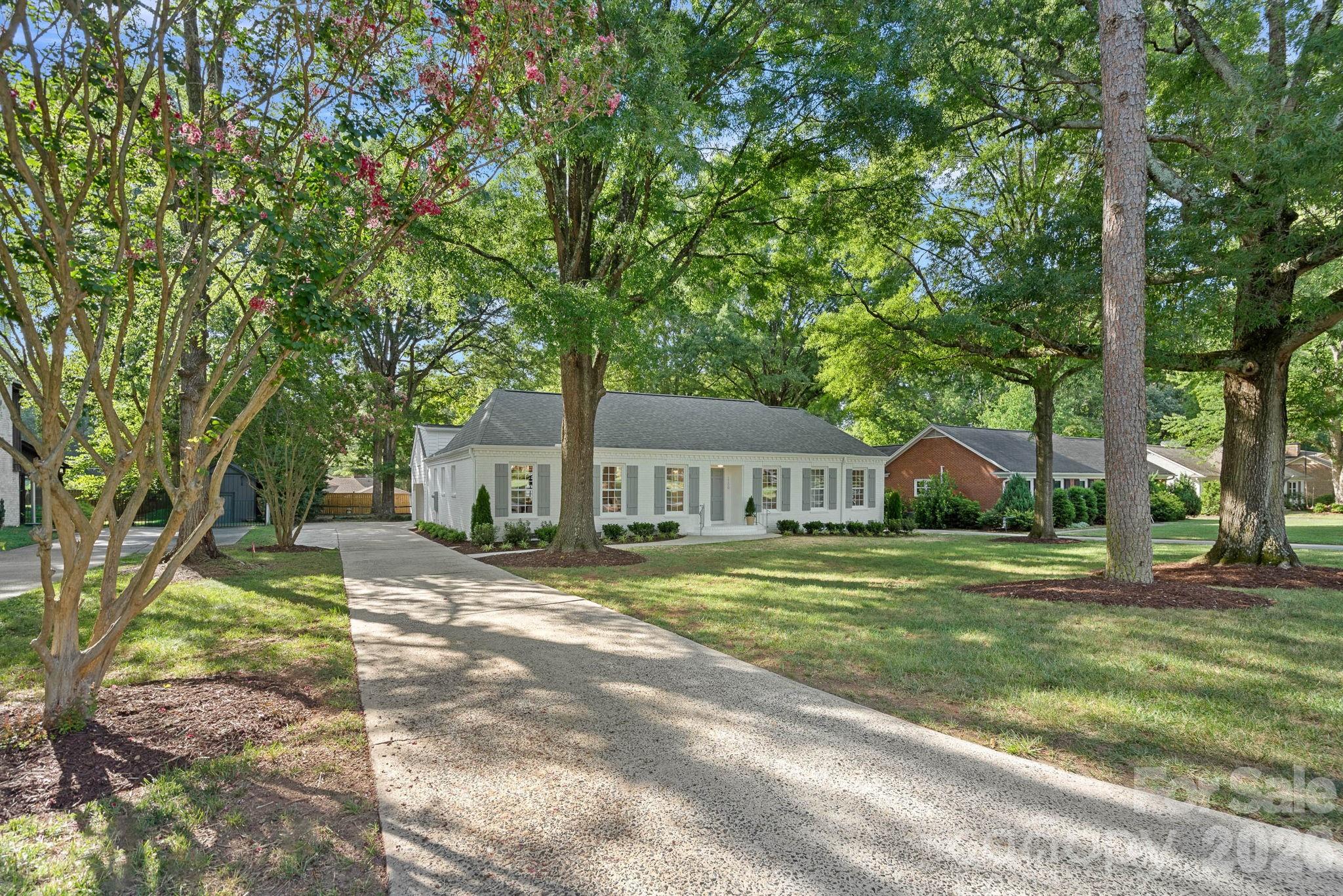 1100 Braeburn Road — Charlotte