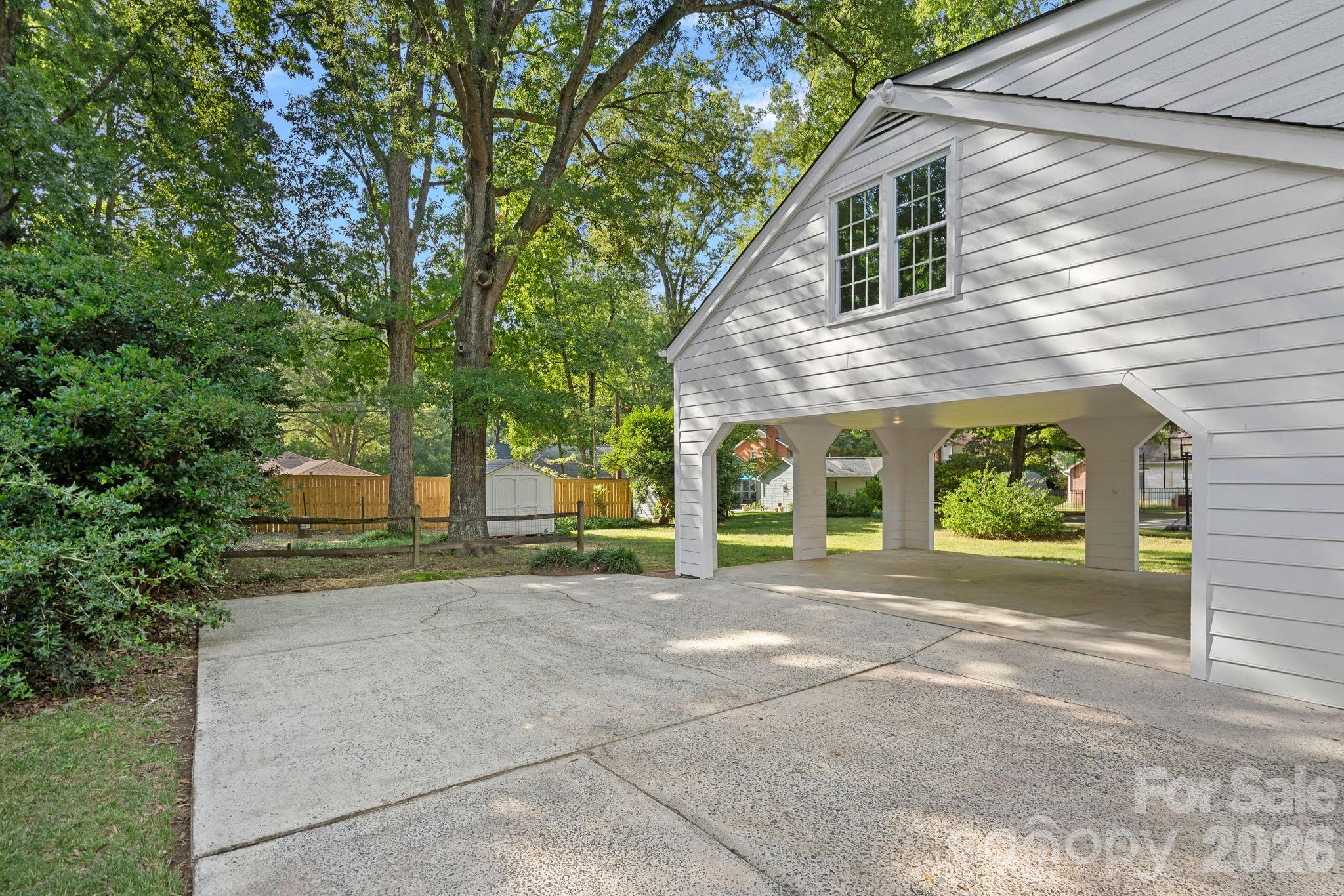 1100 Braeburn Road — Charlotte