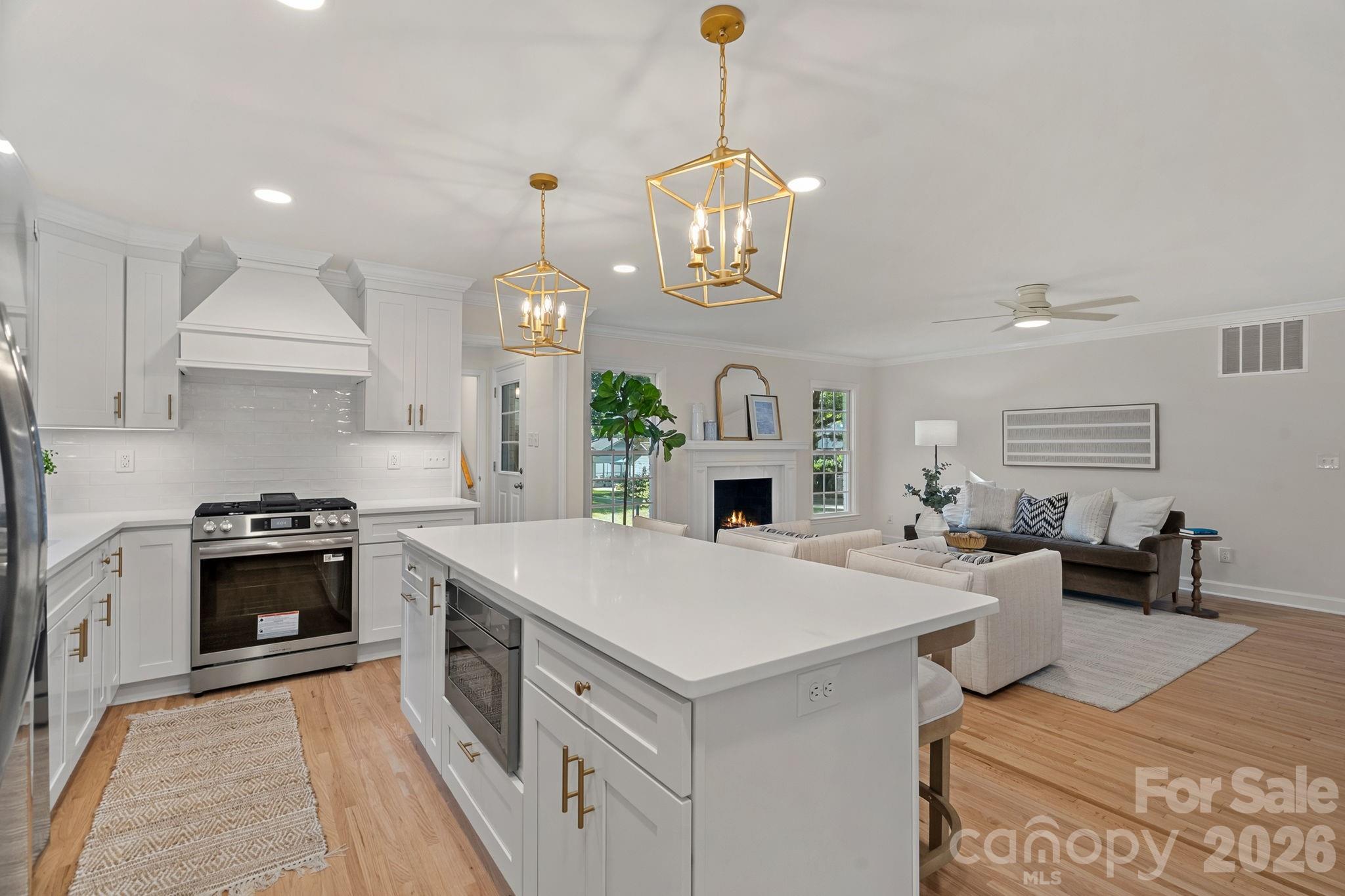 1100 Braeburn Road — Charlotte
