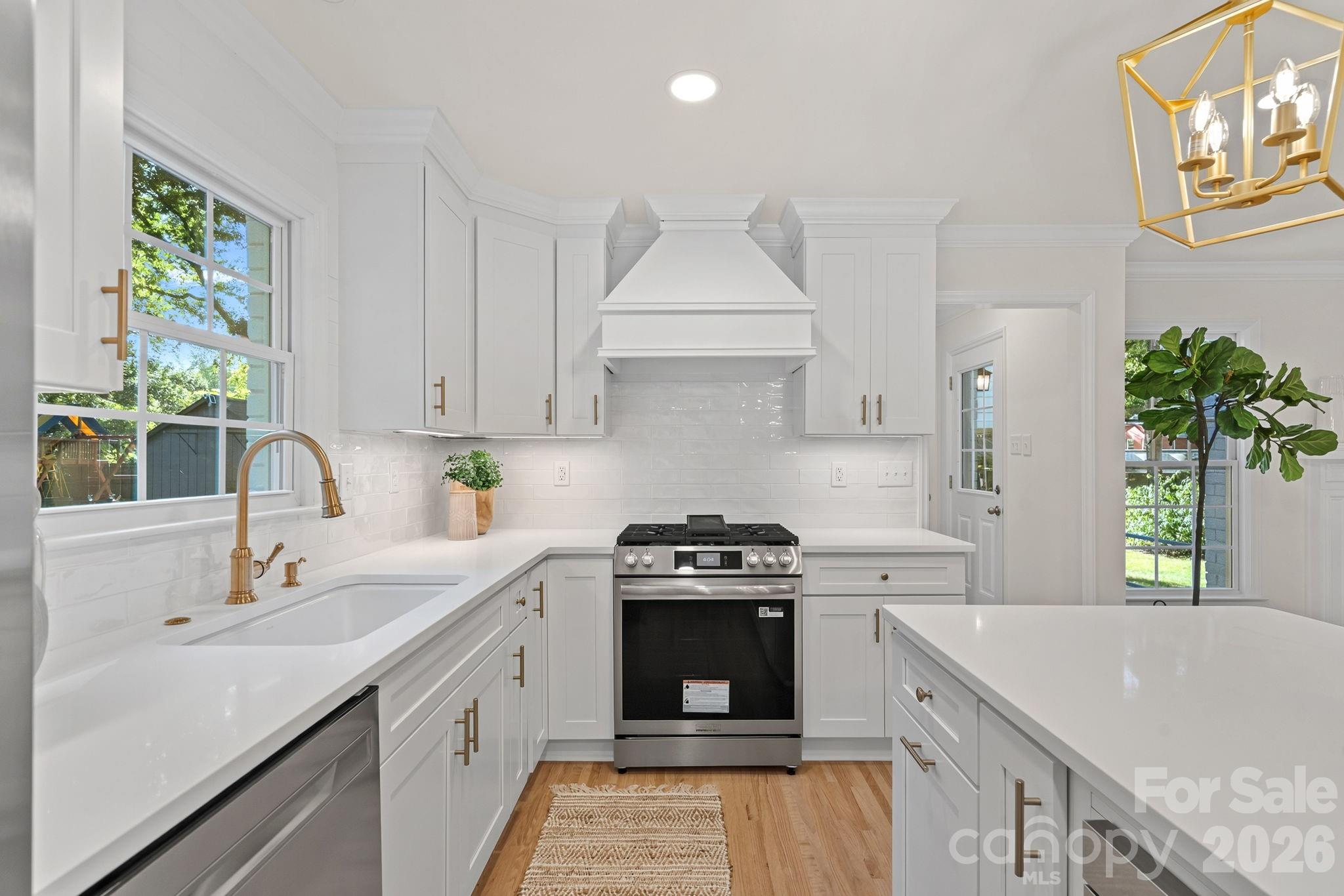 1100 Braeburn Road — Charlotte