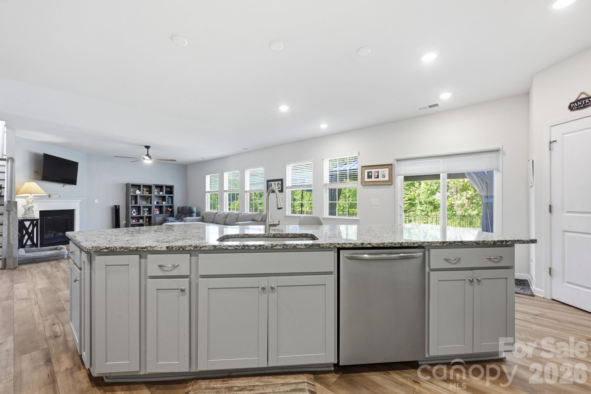 328 Kennerly Center Drive — Mooresville