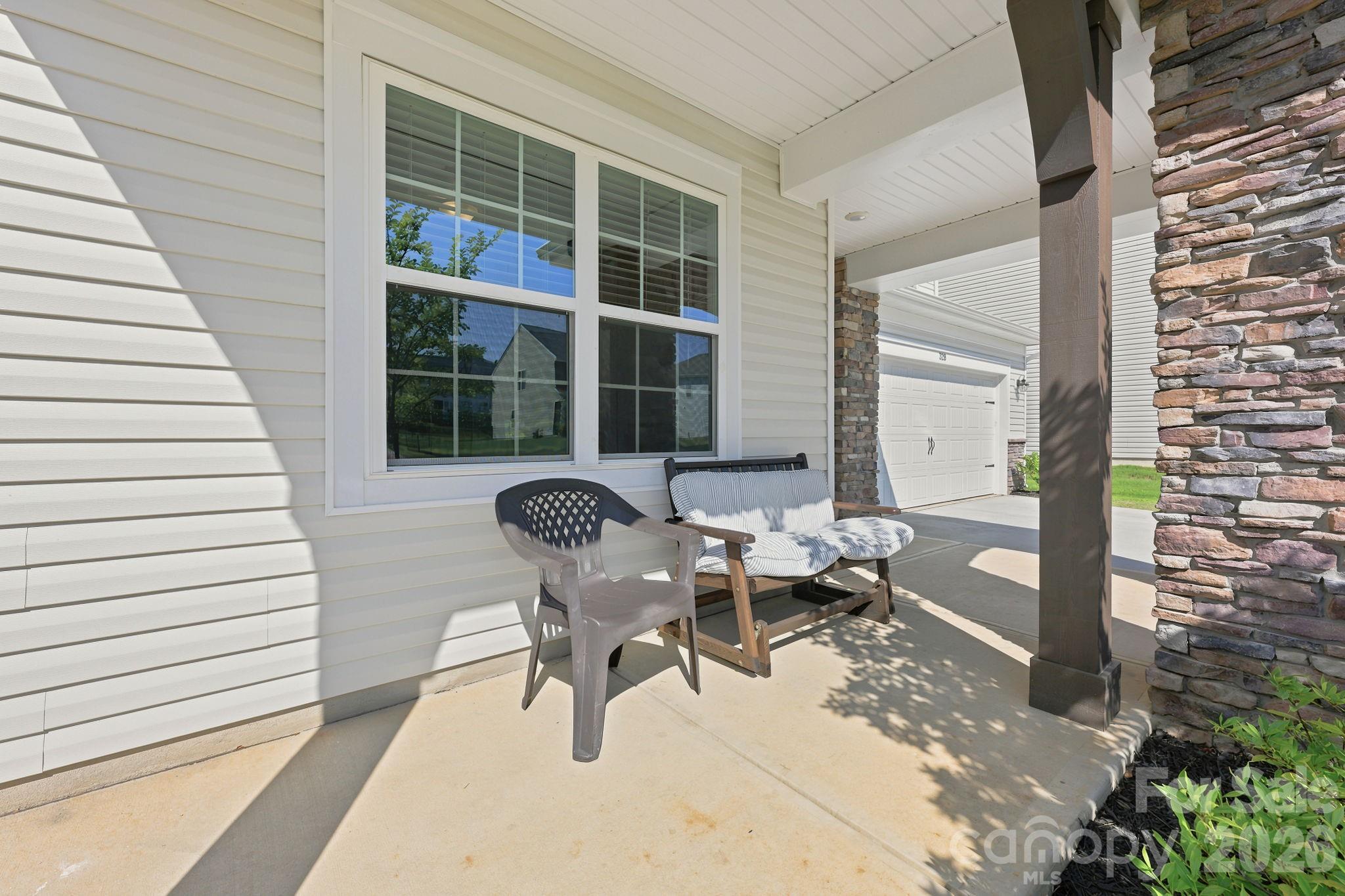 328 Kennerly Center Drive — Mooresville