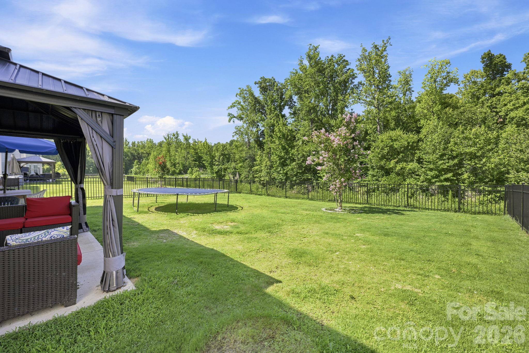 328 Kennerly Center Drive — Mooresville
