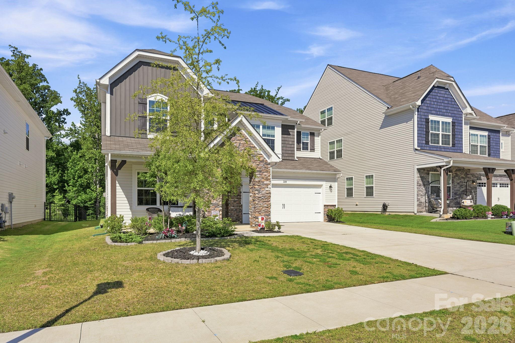 328 Kennerly Center Drive — Mooresville