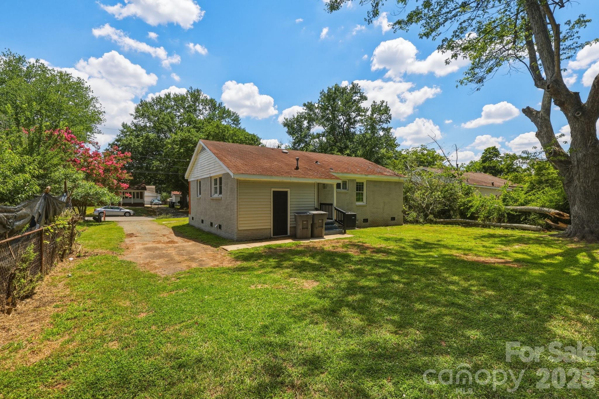 4706 Brooktree Drive — Charlotte