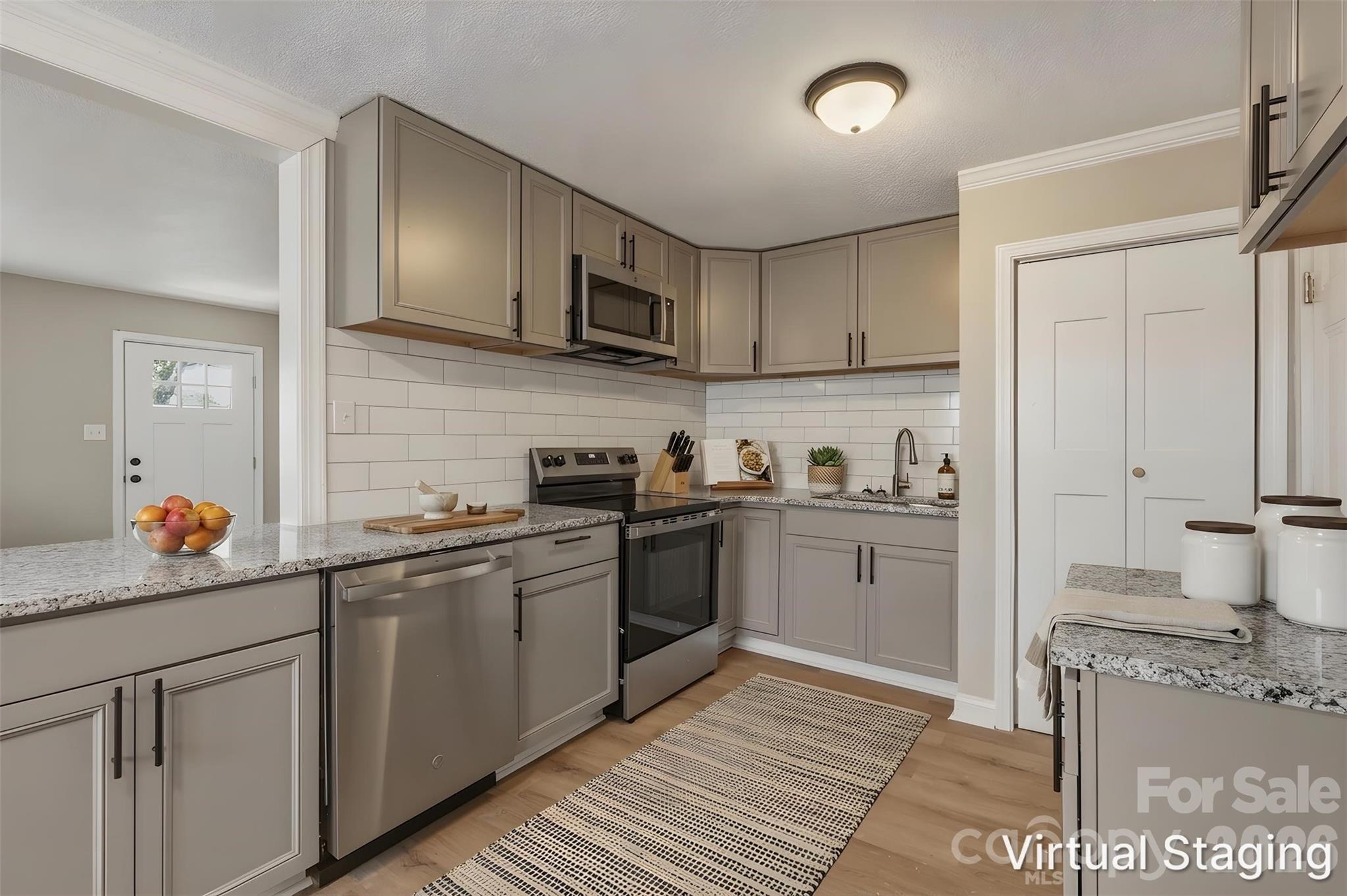 4706 Brooktree Drive — Charlotte