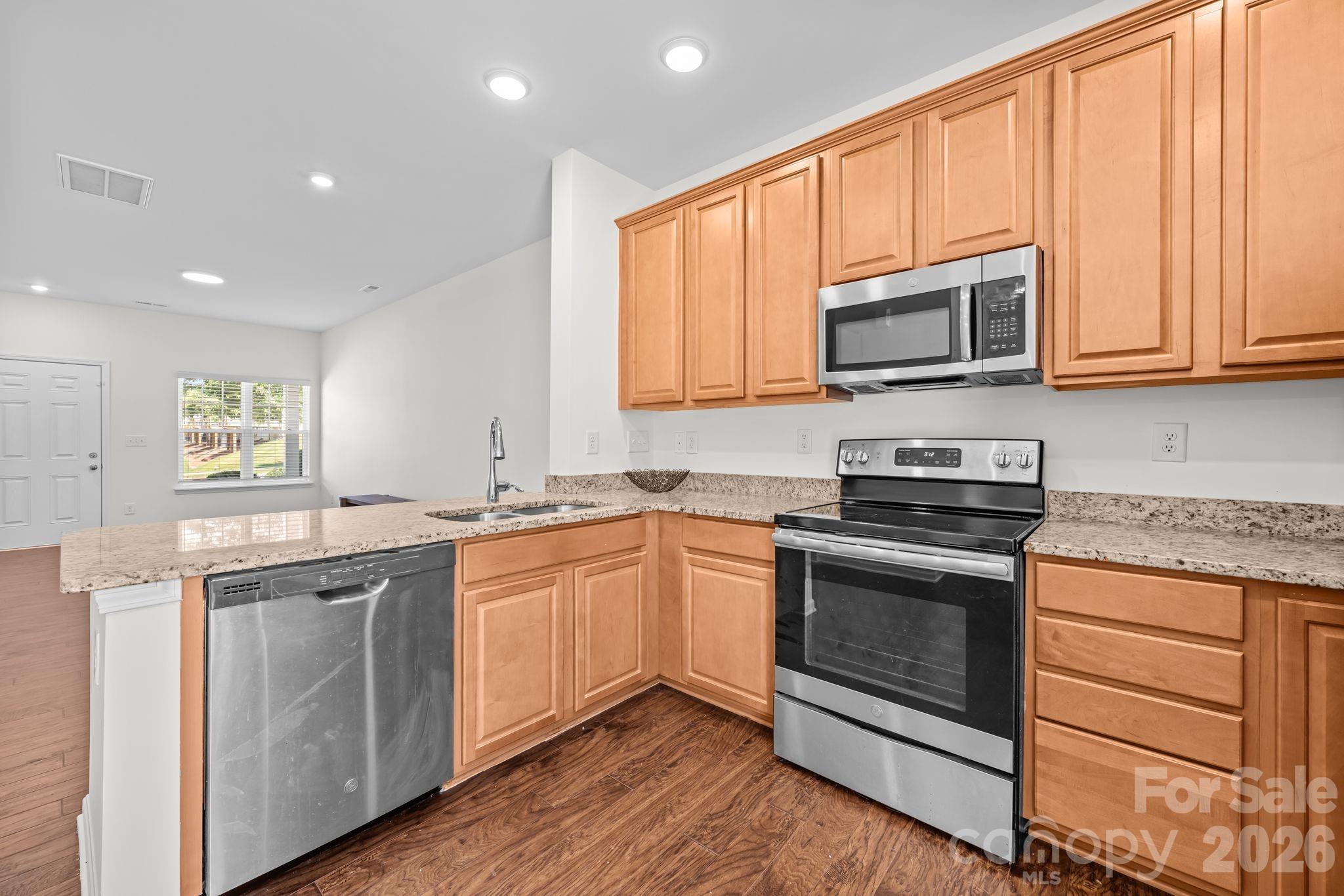 5516 John Mcdowell Place #2504 — Charlotte