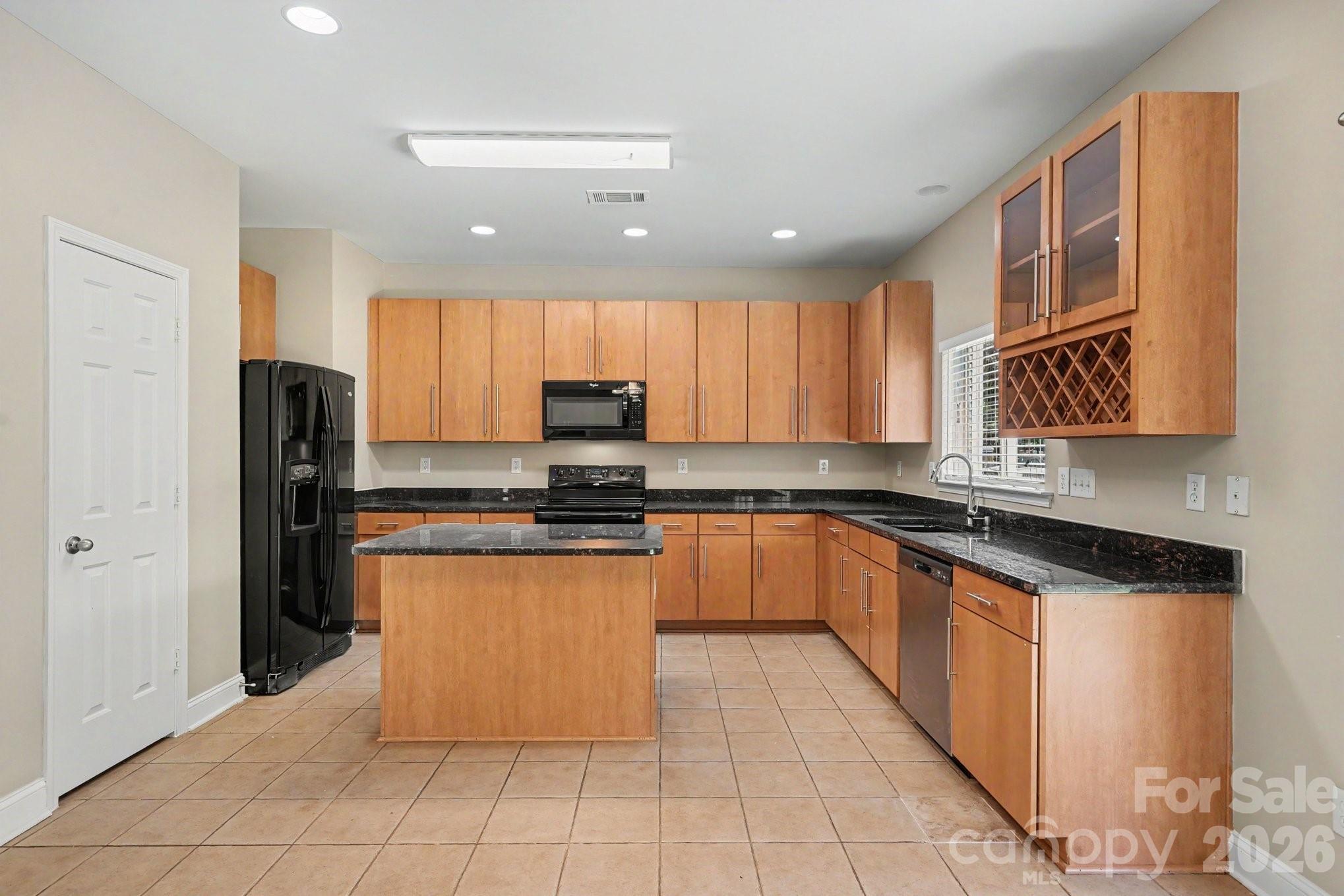 9228 Seamill Road — Charlotte