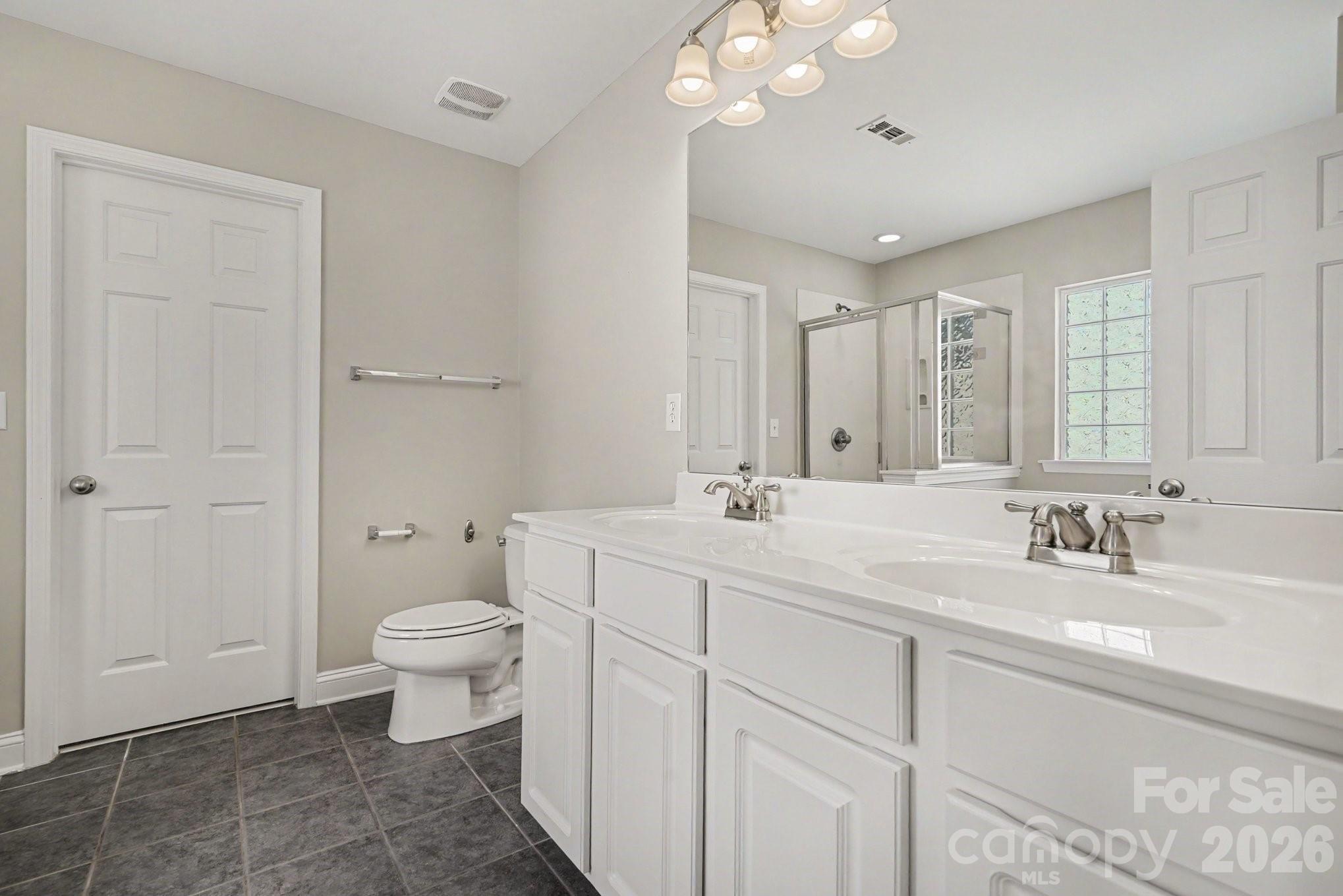 9228 Seamill Road — Charlotte
