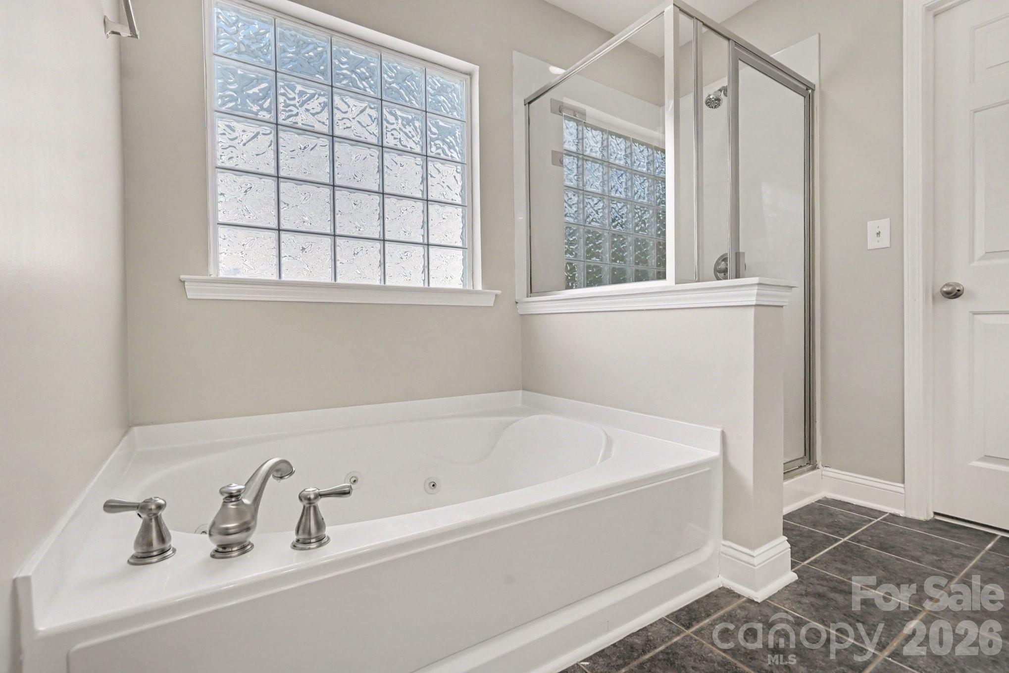 9228 Seamill Road — Charlotte