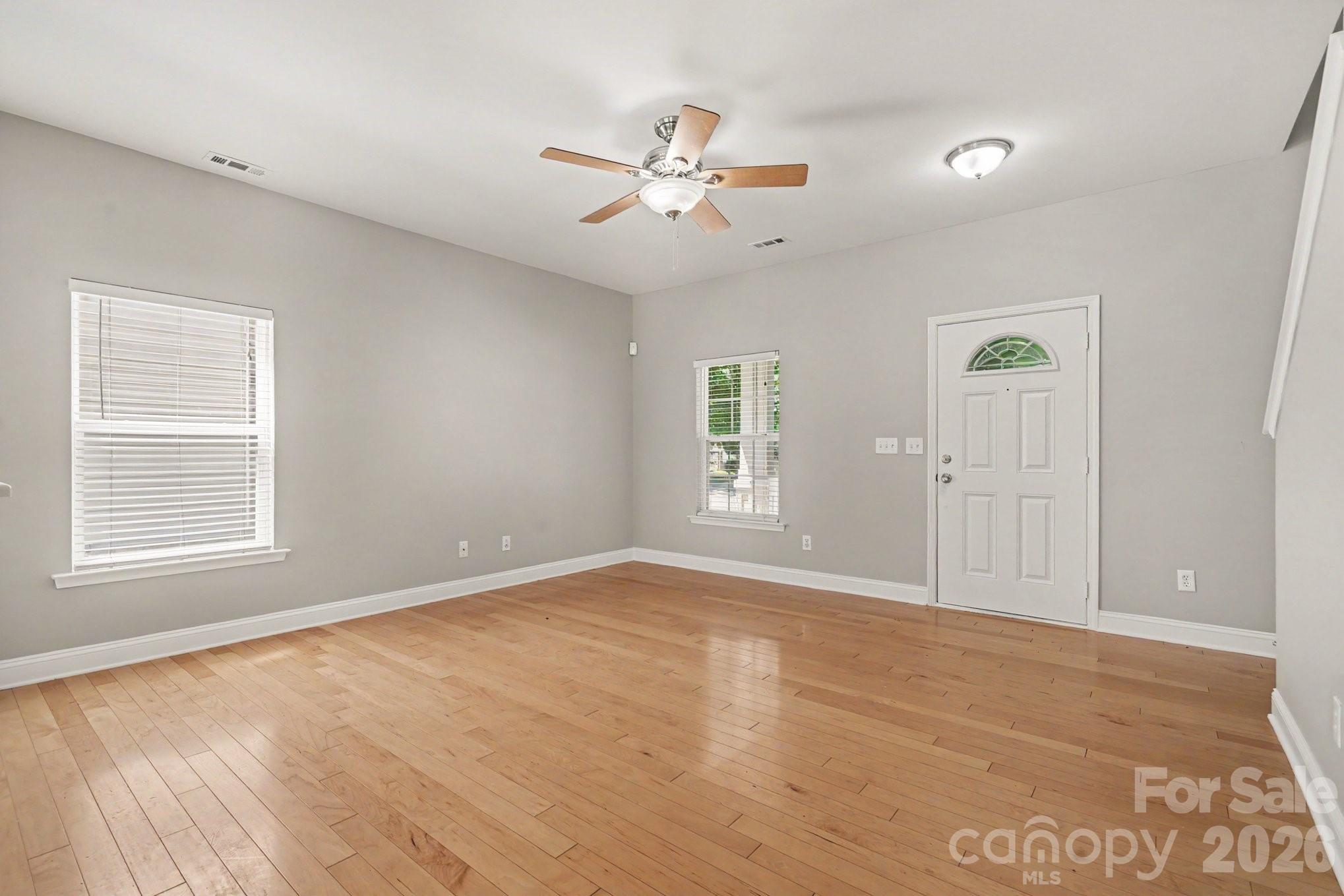9228 Seamill Road — Charlotte