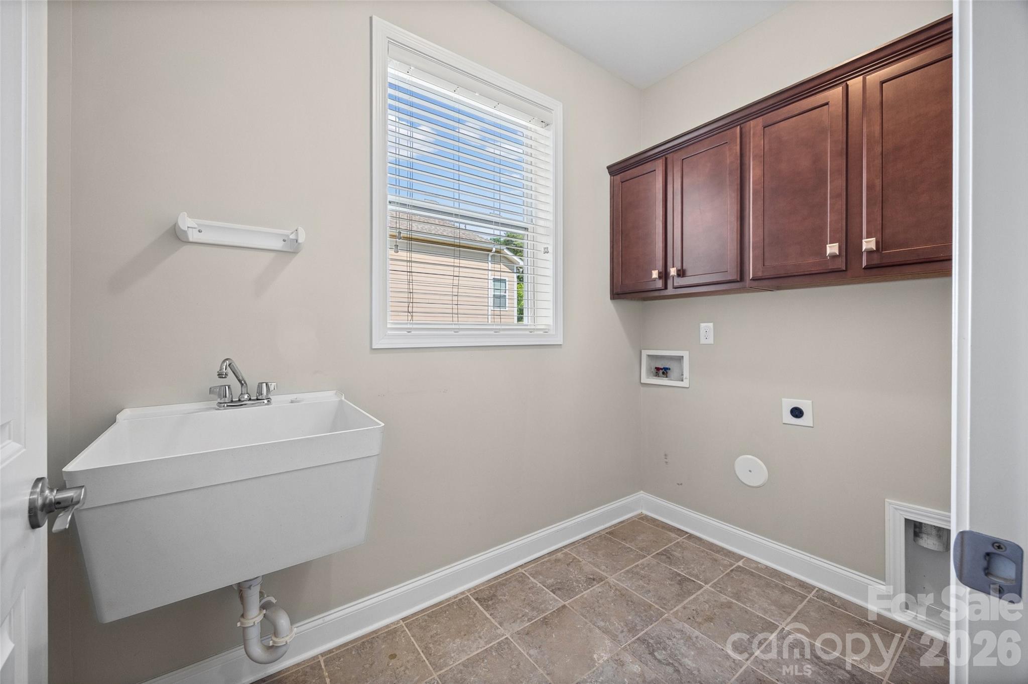 5218 Casper Drive — Charlotte