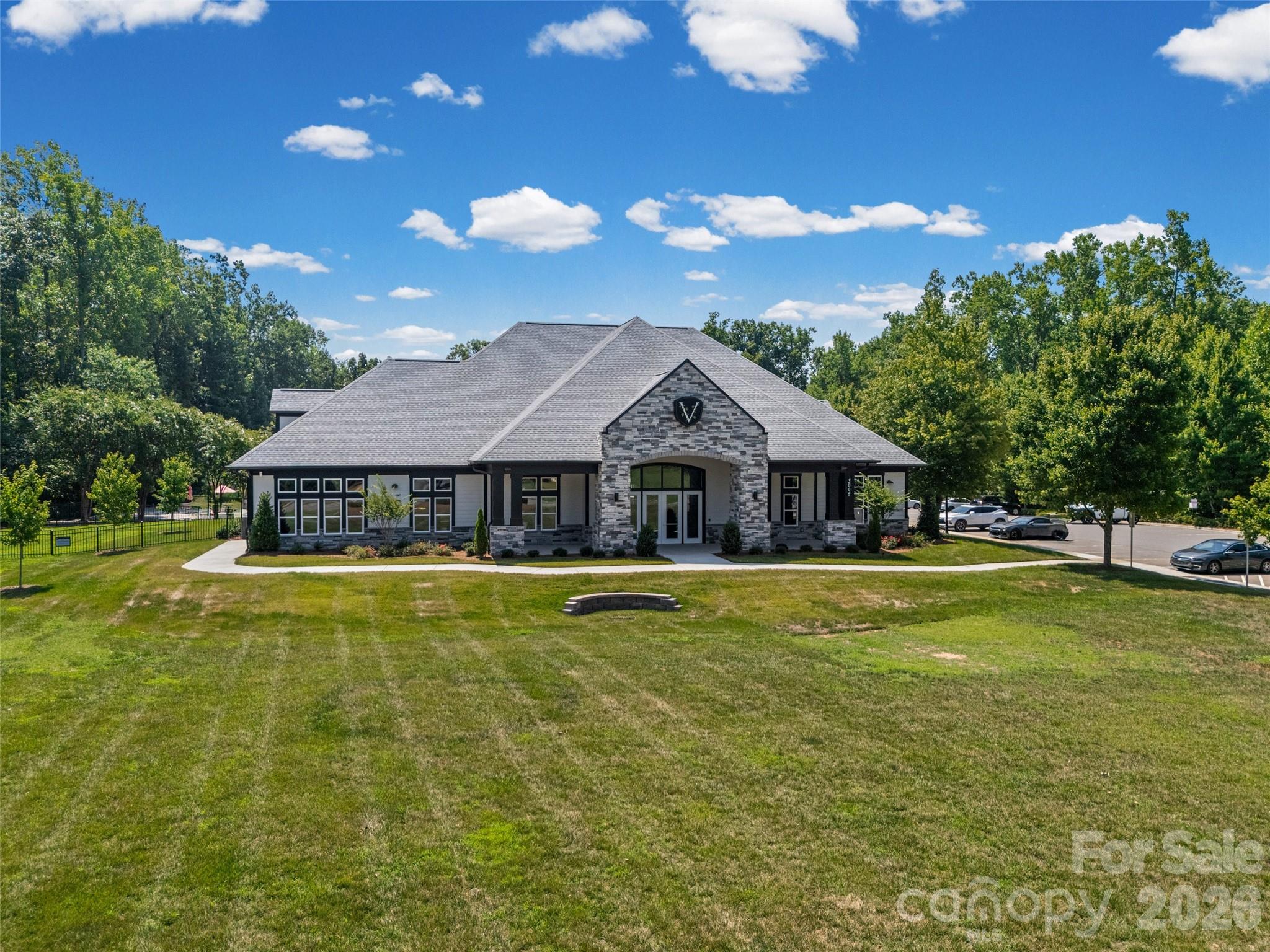 5218 Casper Drive — Charlotte