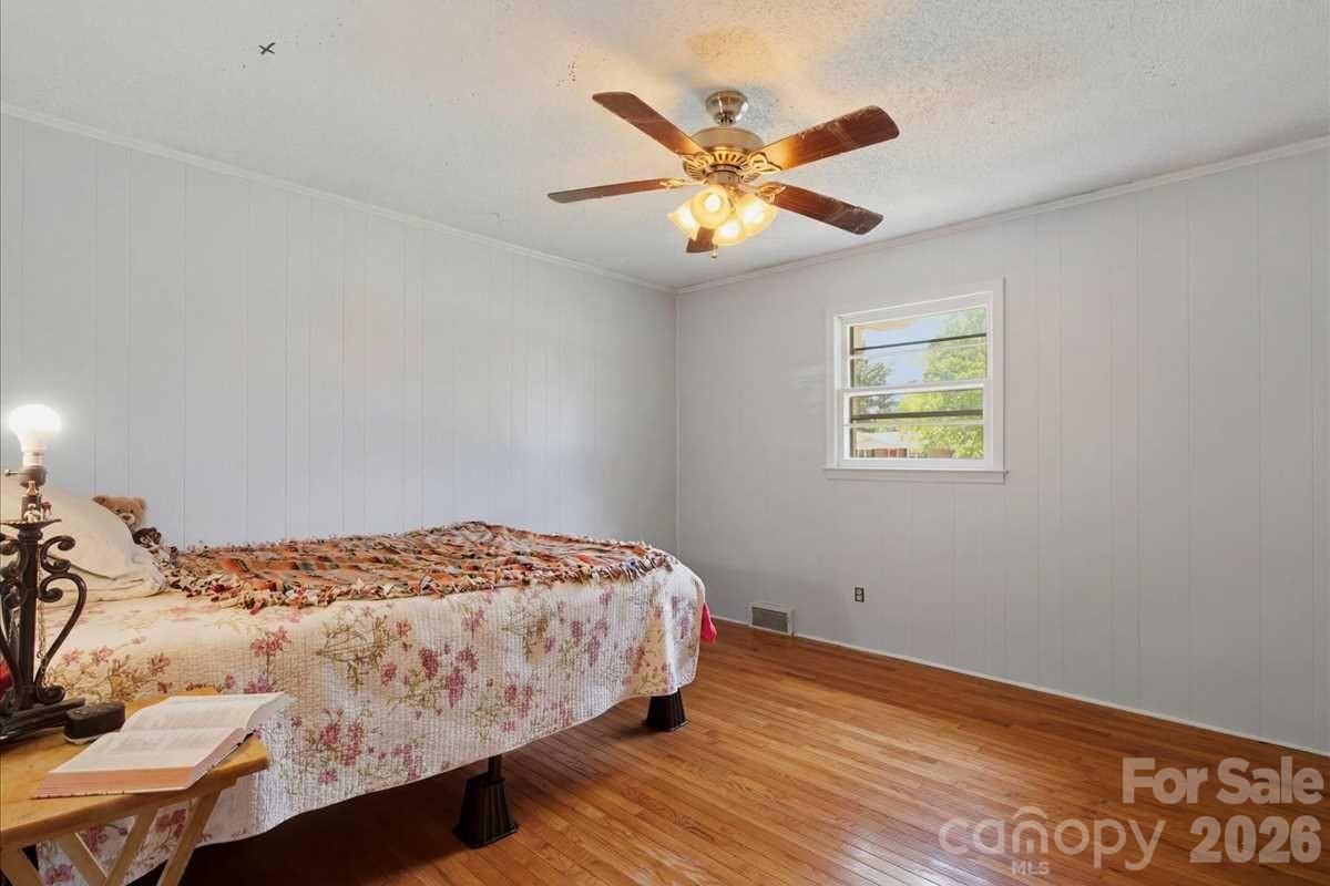 990 Colonial Drive — China Grove