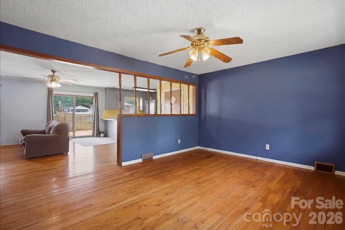 990 Colonial Drive — China Grove