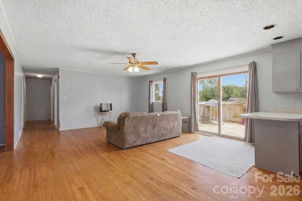 990 Colonial Drive — China Grove