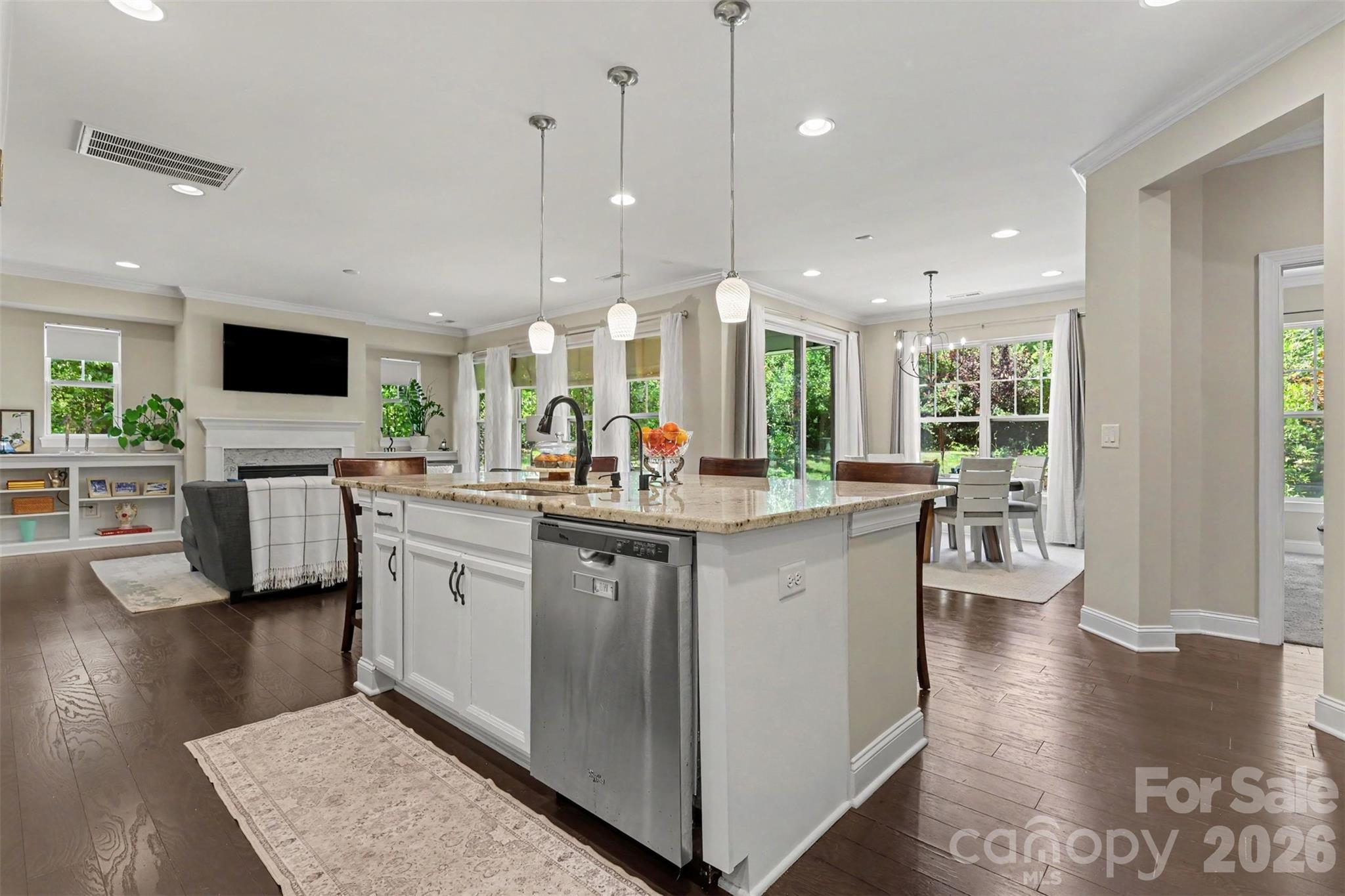 9014 Manor Oak Court — Charlotte