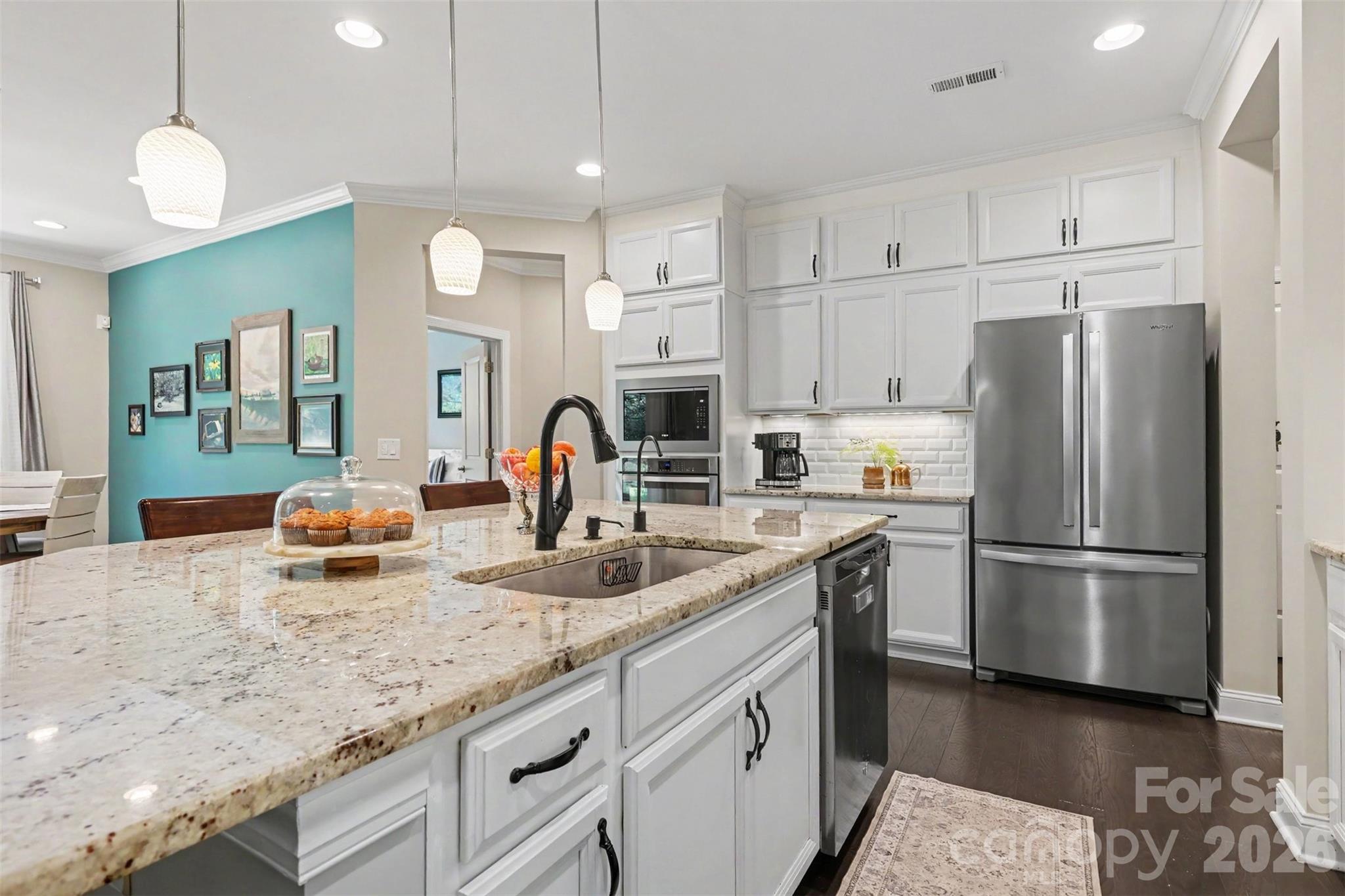 9014 Manor Oak Court — Charlotte