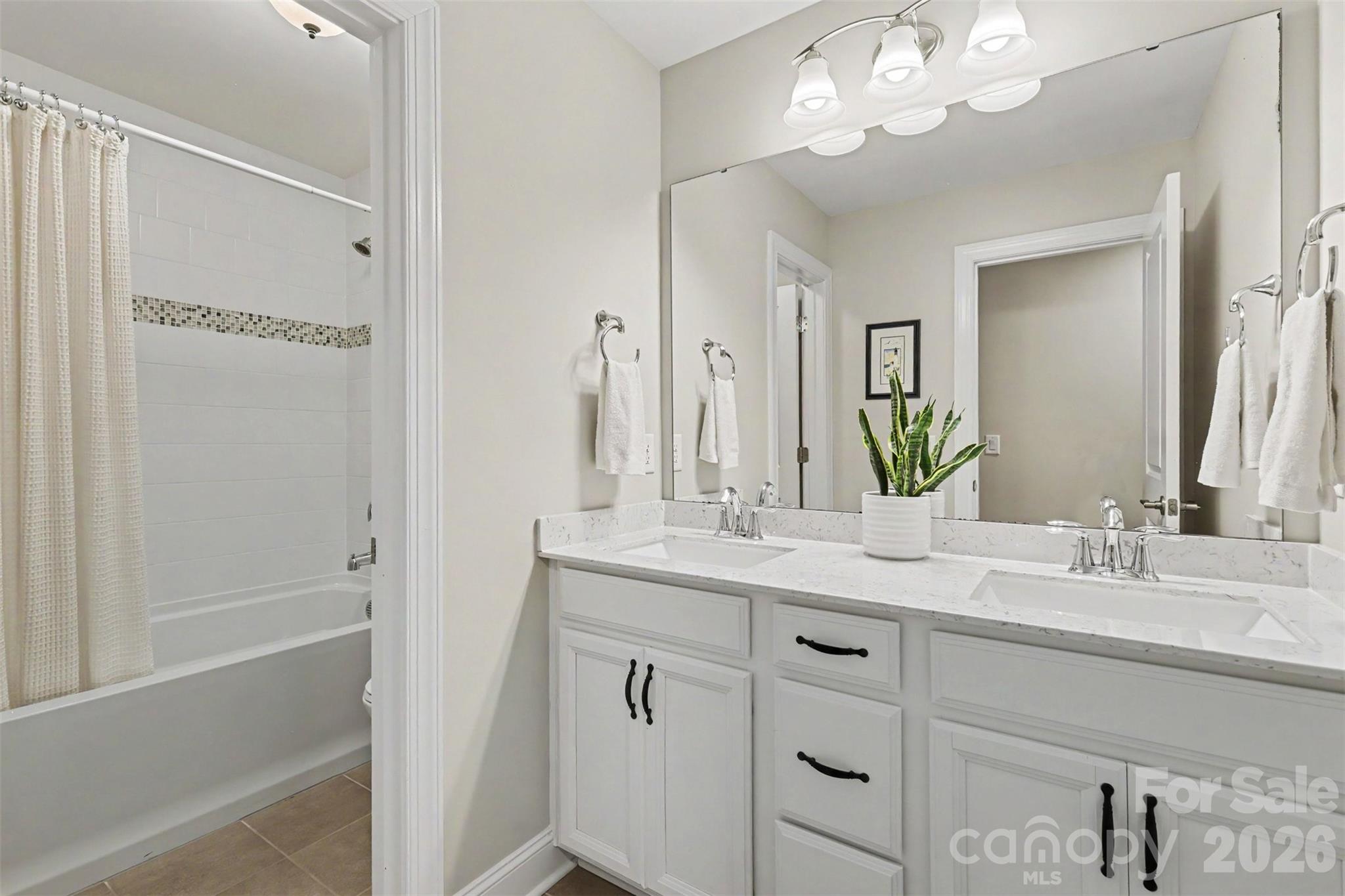 9014 Manor Oak Court — Charlotte