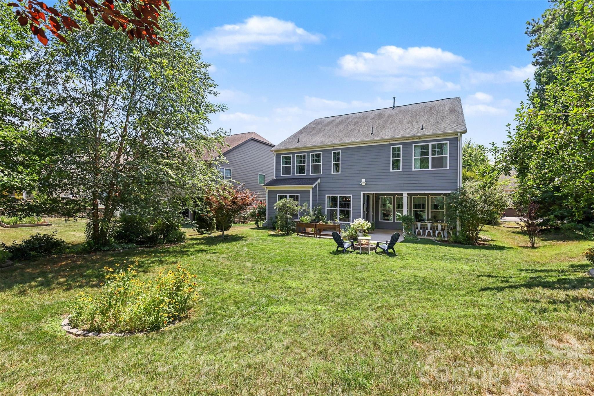 9014 Manor Oak Court — Charlotte