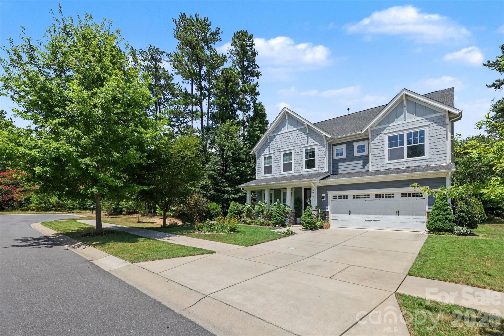 9014 Manor Oak Court — Charlotte